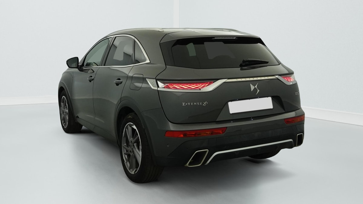 Vente en ligne Ds DS7 Crossback Hybride E-Tense 300 EAT8 4x4 Rivoli au prix de 30 160 €