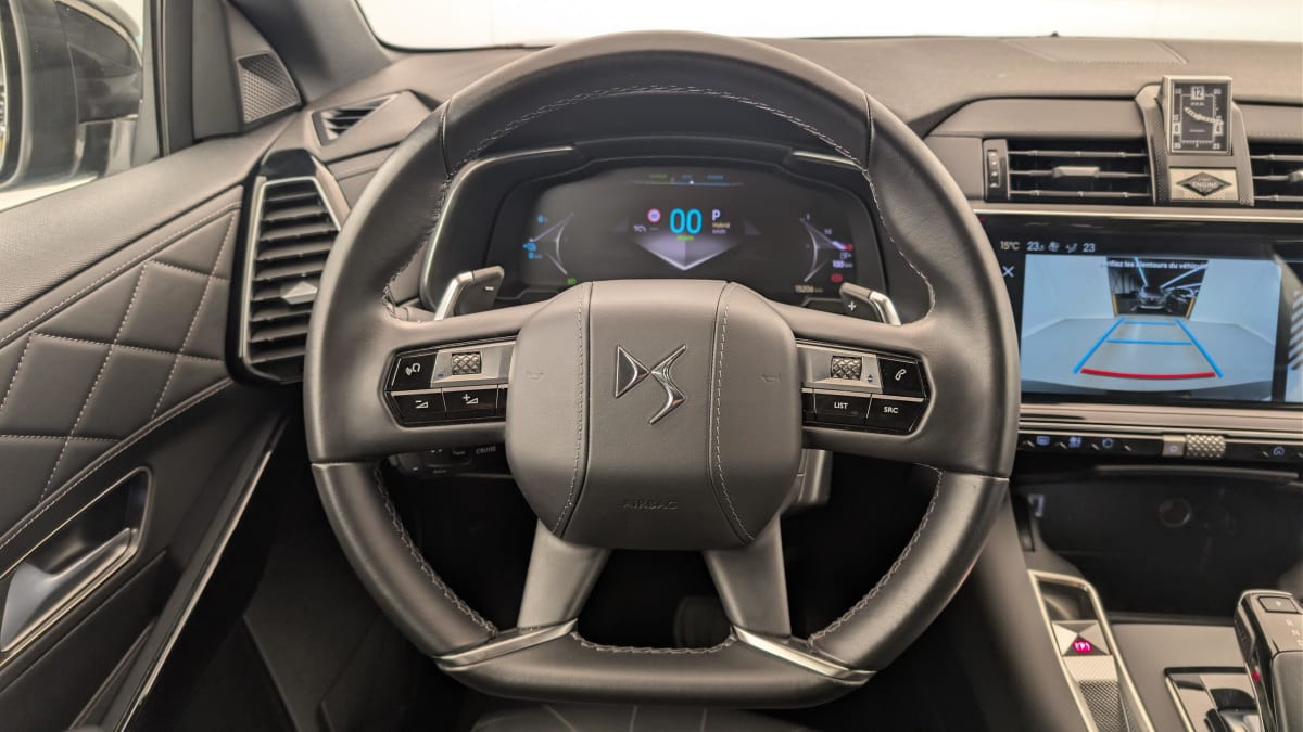 Vente en ligne Ds DS7 Crossback Hybride Rechargeable E-Tense 300 EAT8 4x4 Rivoli au prix de 36 340 €