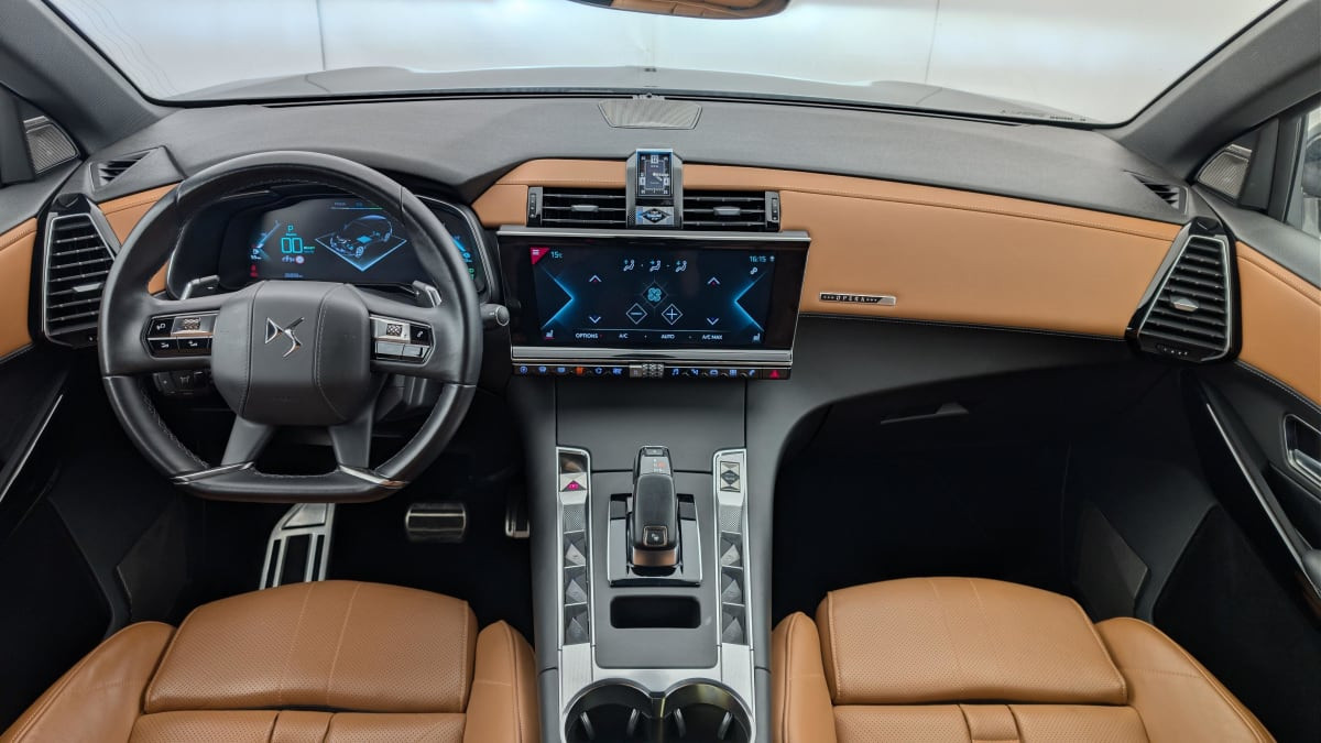 Vente en ligne Ds DS7 Crossback Hybride E-Tense 300 EAT8 4x4 Rivoli au prix de 30 160 €