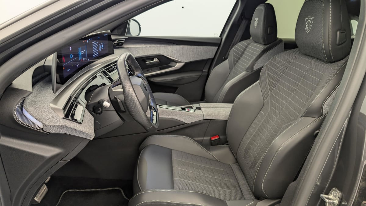 Vente en ligne Peugeot 3008 Hybrid 145 e-DCS6 GT au prix de 29 540 €