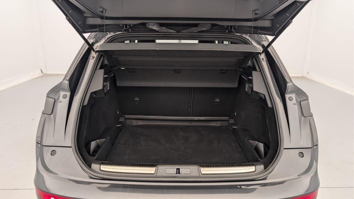 Vente en ligne Ds DS7 Crossback Hybride Rechargeable E-Tense 300 EAT8 4x4 Rivoli au prix de 36 340 €