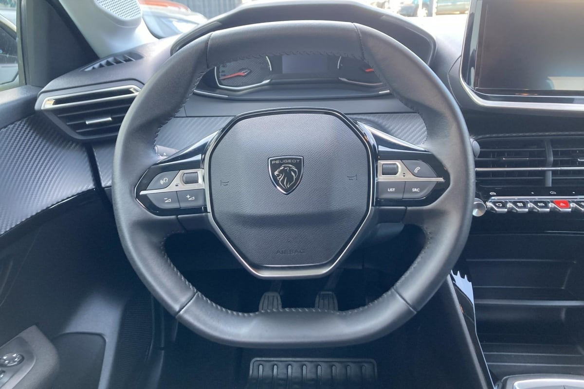 Vente en ligne Peugeot 208 PureTech 100 S S BVM6 Active au prix de 14 180 €