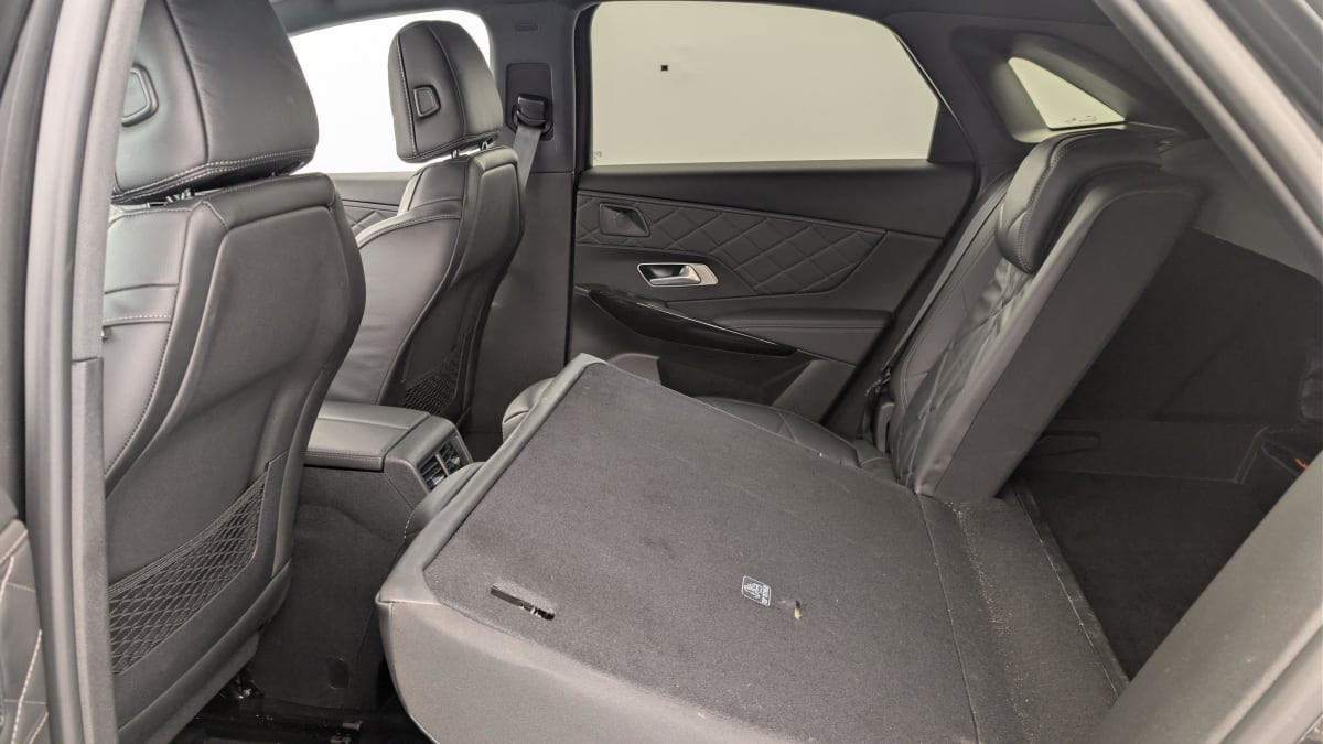 Vente en ligne Ds DS7 Crossback Hybride Rechargeable E-Tense 300 EAT8 4x4 Rivoli au prix de 36 340 €