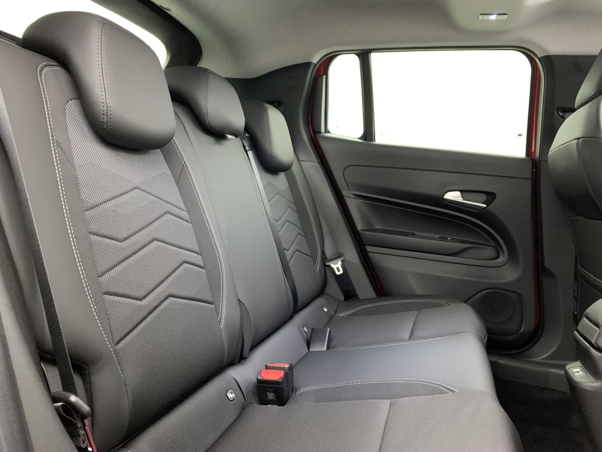 Vente en ligne Jeep Avenger 1.2 Turbo T3 110 ch e-Hybrid BVR6 Summit au prix de 27 280 €