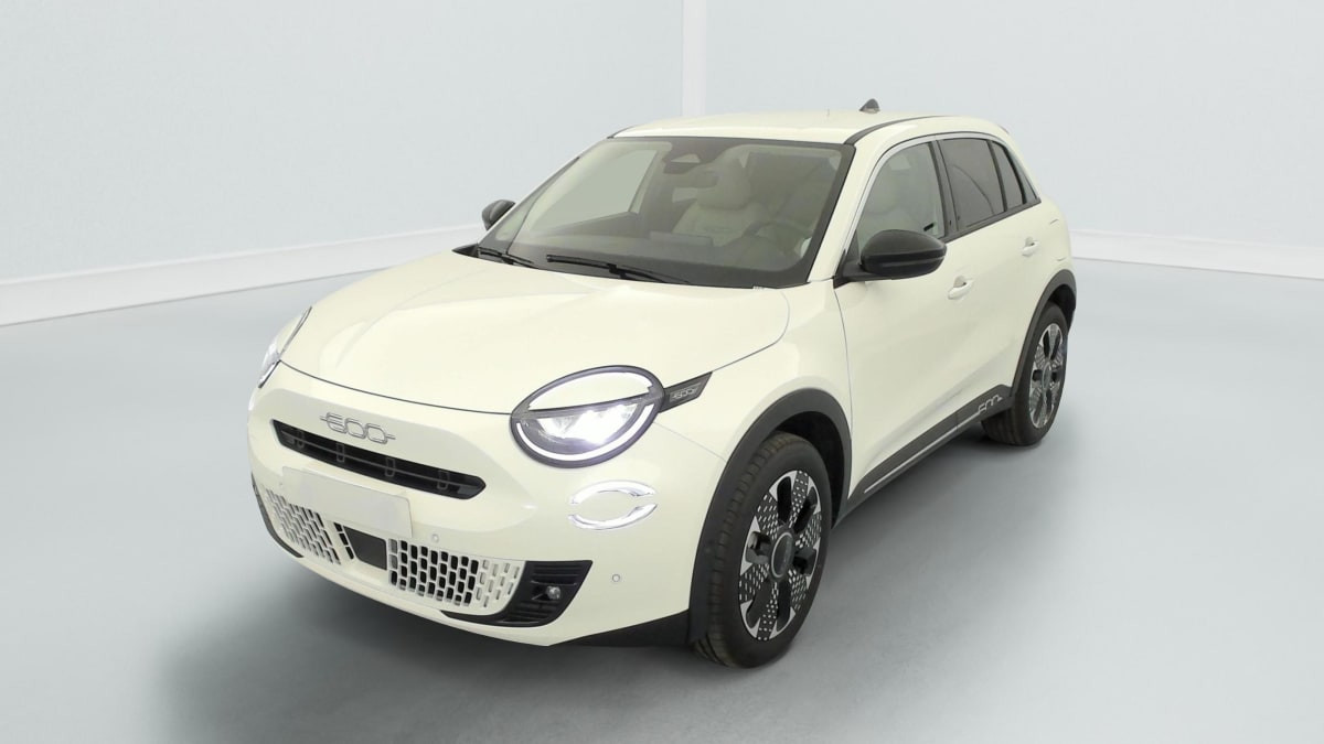 Vente en ligne Fiat 600e T-Gen 3 1.2 Hybrid 145ch eDCT6 La Prima au prix de 24 810 €
