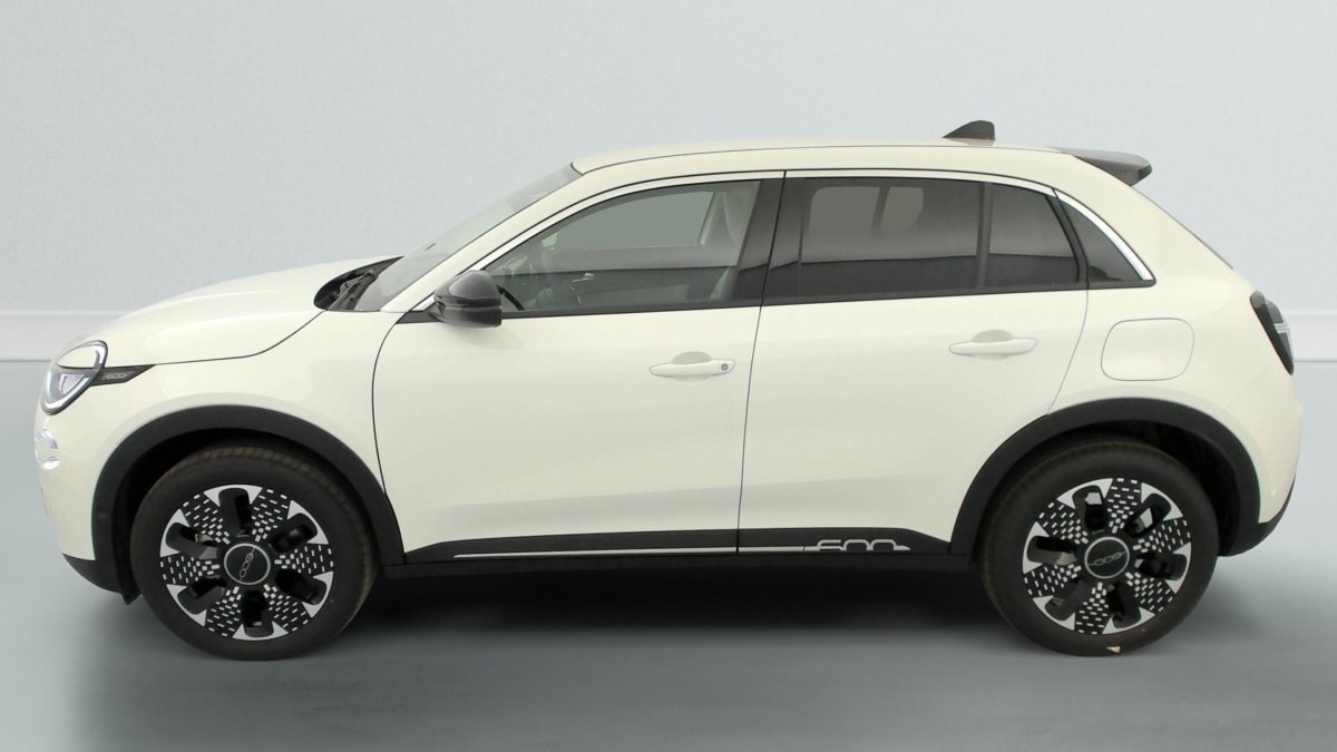 Vente en ligne Fiat 600e T-Gen 3 1.2 Hybrid 145ch eDCT6 La Prima au prix de 24 810 €