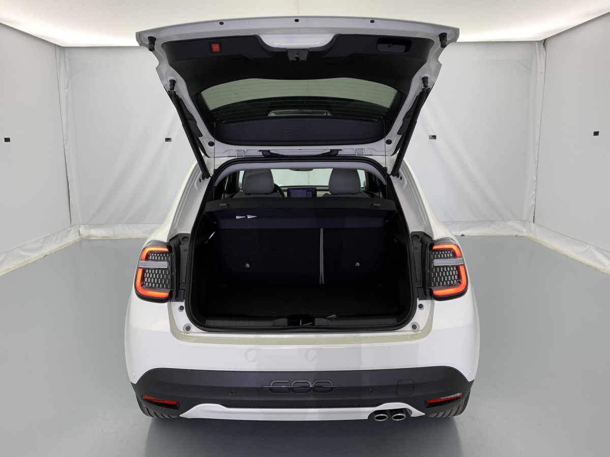 Vente en ligne Fiat 600e T-Gen 3 1.2 Hybrid 145ch eDCT6 La Prima au prix de 24 810 €