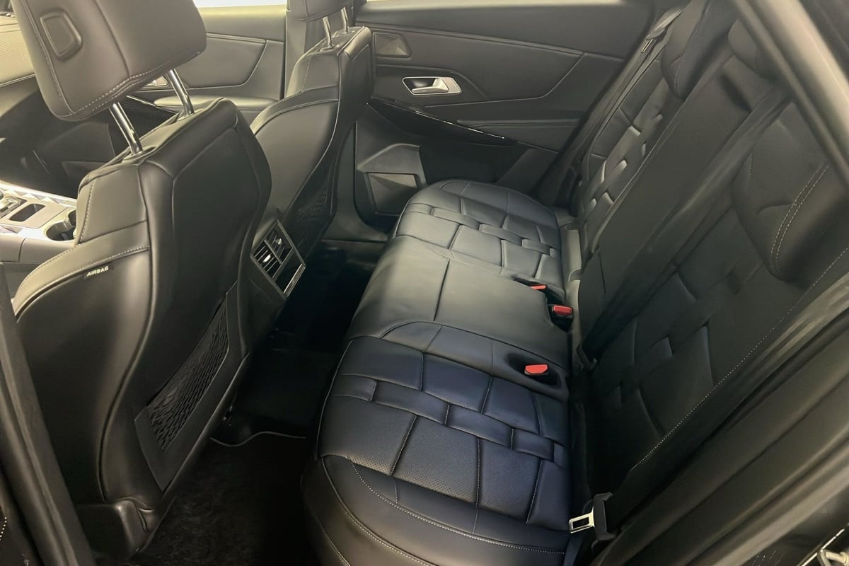 Vente en ligne Ds DS7 Crossback Hybride Rechargeable E-Tense 225 EAT8 Opera au prix de 37 780 €