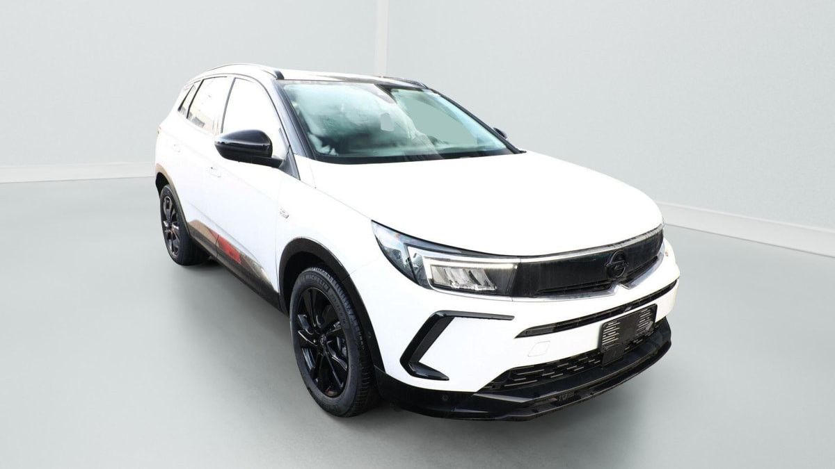Opel Grandland X 1.2 Turbo Hybrid 136 ch e-DCT6 GS occasion de 2025 en vente à Rennes