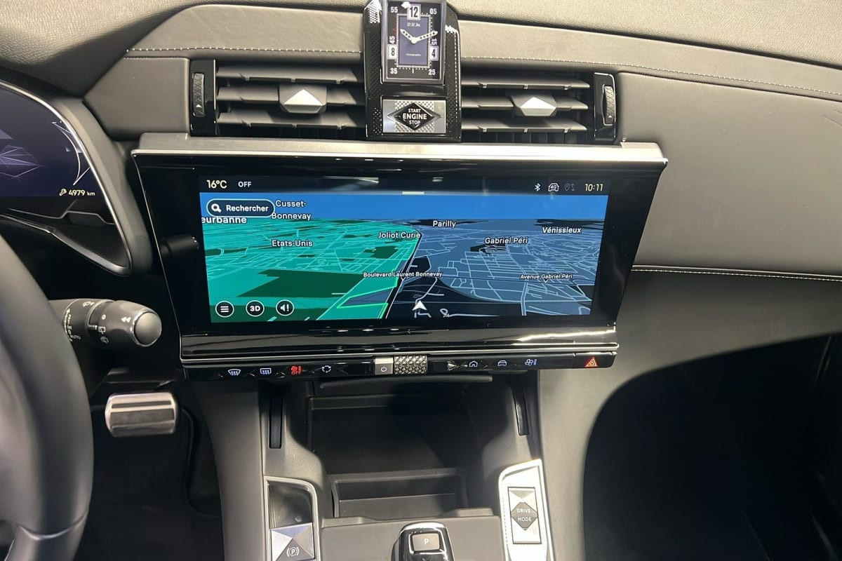 Vente en ligne Ds DS7 Crossback Hybride Rechargeable E-Tense 225 EAT8 Opera au prix de 37 780 €