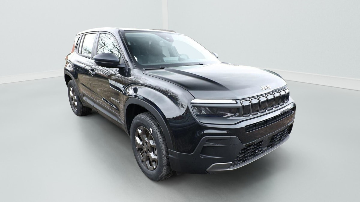 Jeep Avenger 1.2 HYBRID 110 DTC LONGITUDE occasion de 2025 en vente à Rennes