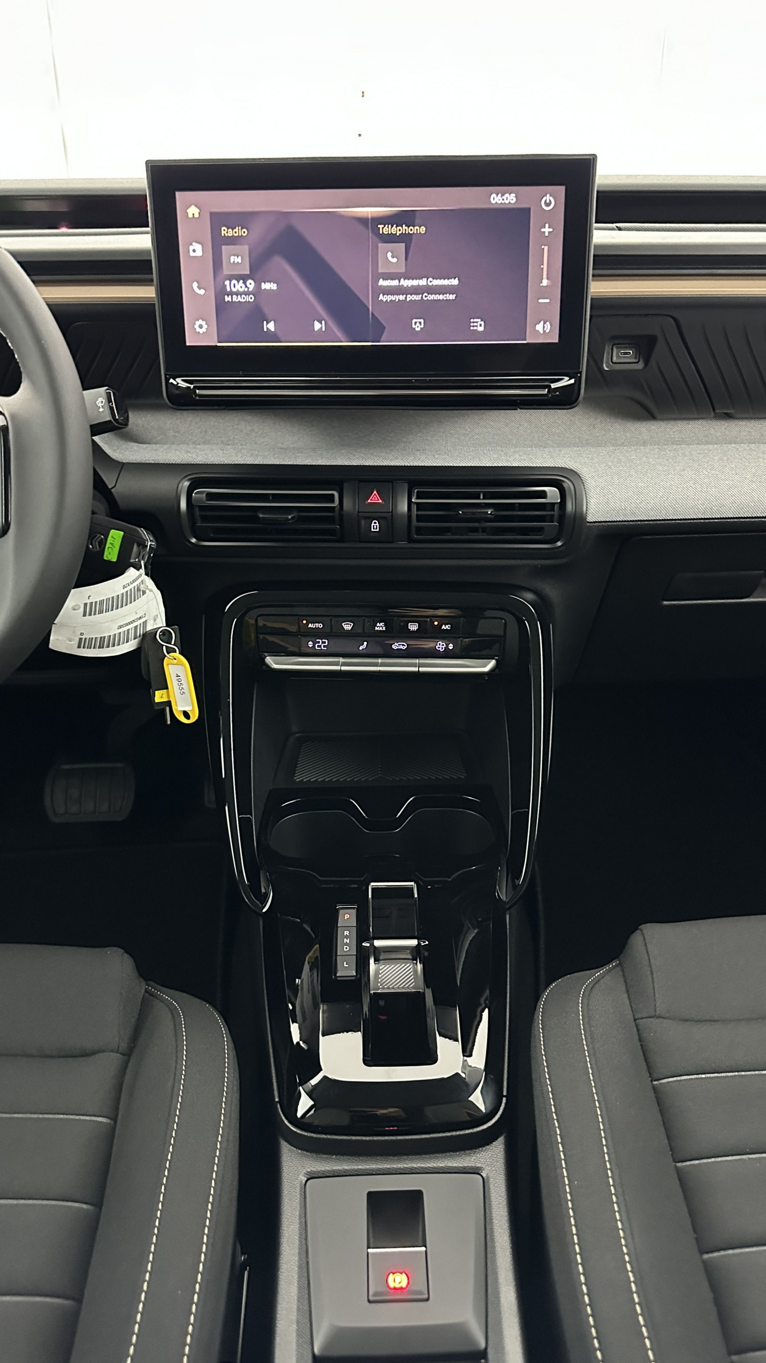 Vente en ligne Citroën C3 Aircross C3 AIRCROSS 1.2 Hybride 145ch Plus e-DCS6 au prix de 23 300 €
