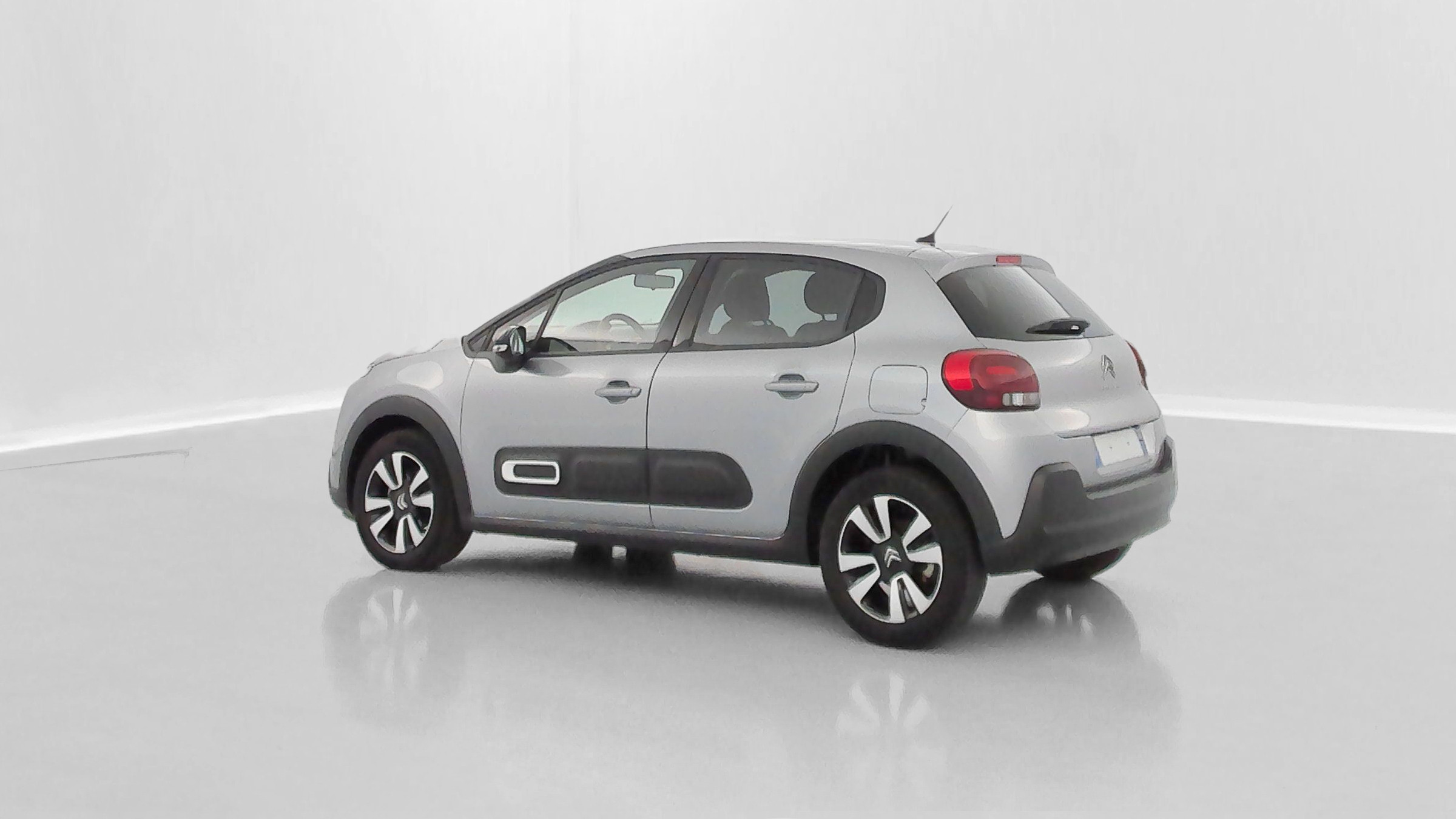 Vente en ligne Citroën C3 C3 1.2 PureTech 110ch Max au prix de 15 910 €