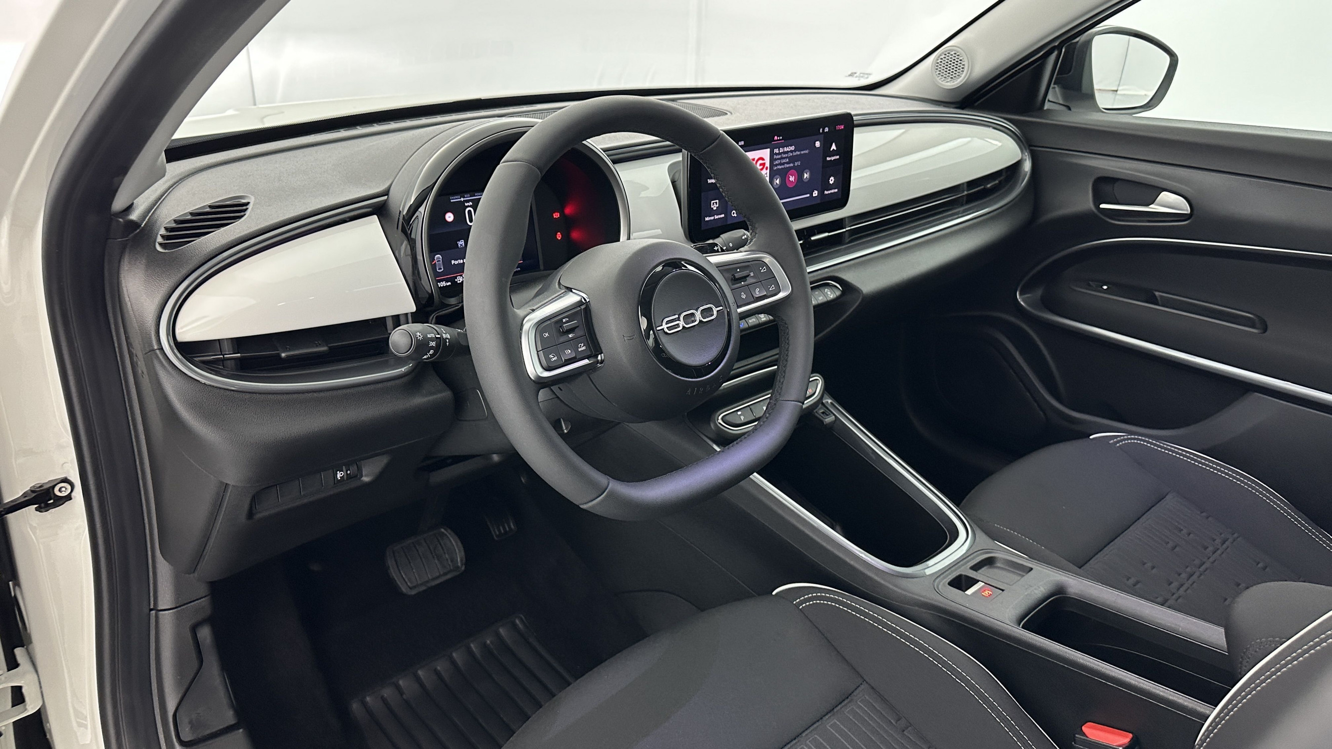 Vente en ligne Fiat 600e 600 1.2 Hybrid Turbo 145ch Pop eDCT6 au prix de 21 410 €