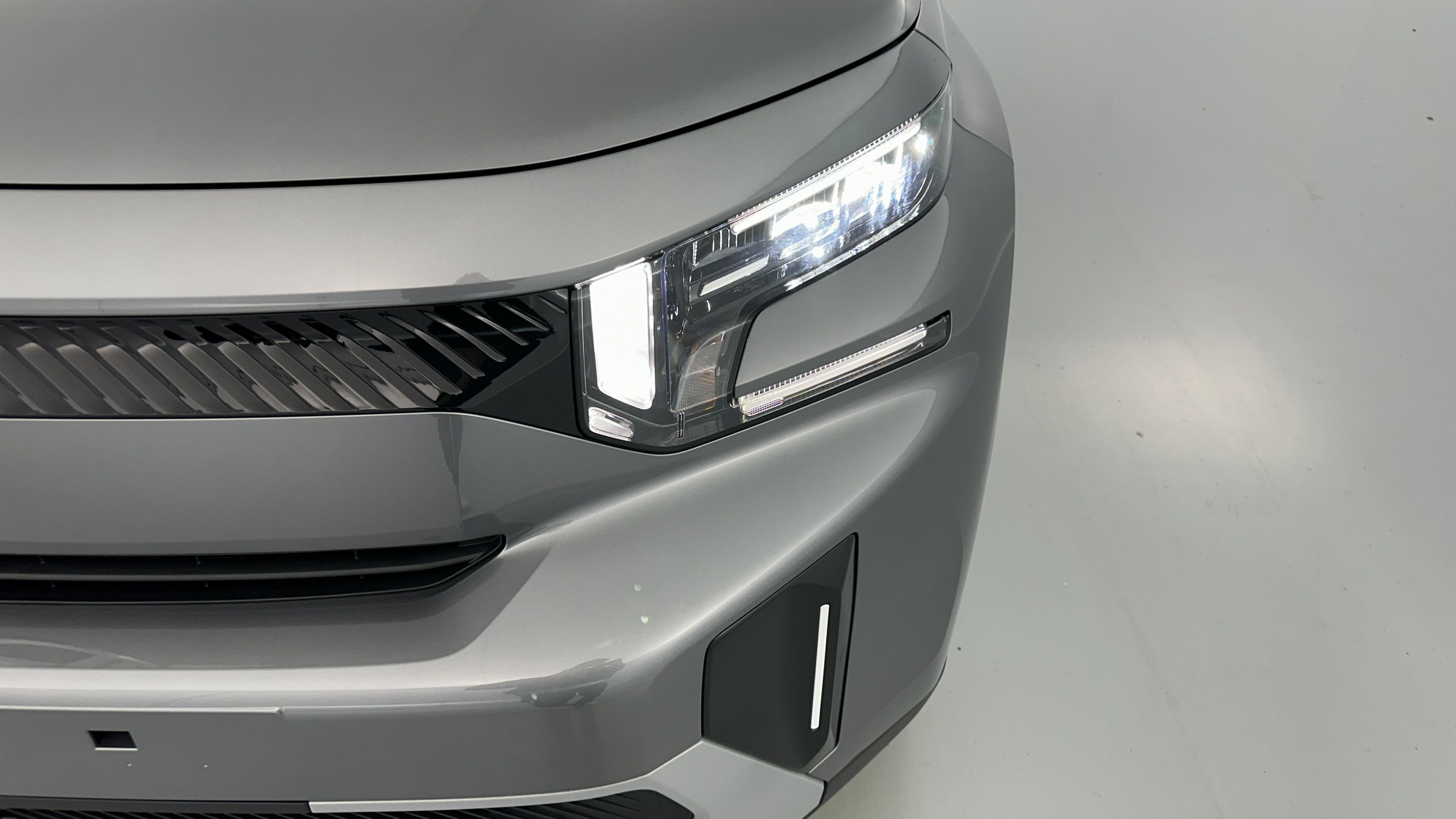 Vente en ligne Citroën C3 Aircross C3 AIRCROSS 1.2 Hybride 145ch Plus e-DCS6 au prix de 23 300 €