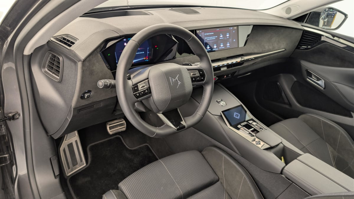 Vente en ligne Ds DS4 Hybride 145 e-DCT6 Etoile - Alcantara au prix de 27 480 €