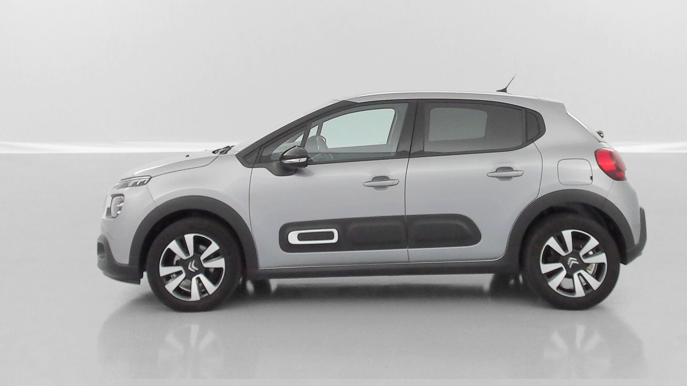 Vente en ligne Citroën C3 C3 1.2 PureTech 110ch Max au prix de 15 910 €