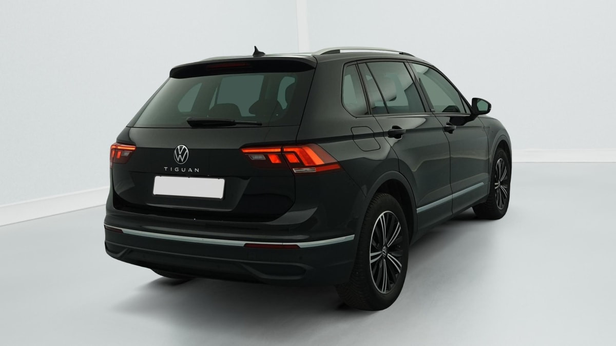 Vente en ligne Volkswagen Tiguan 1.5 TSI 130ch BVM6 Active au prix de 25 420 €
