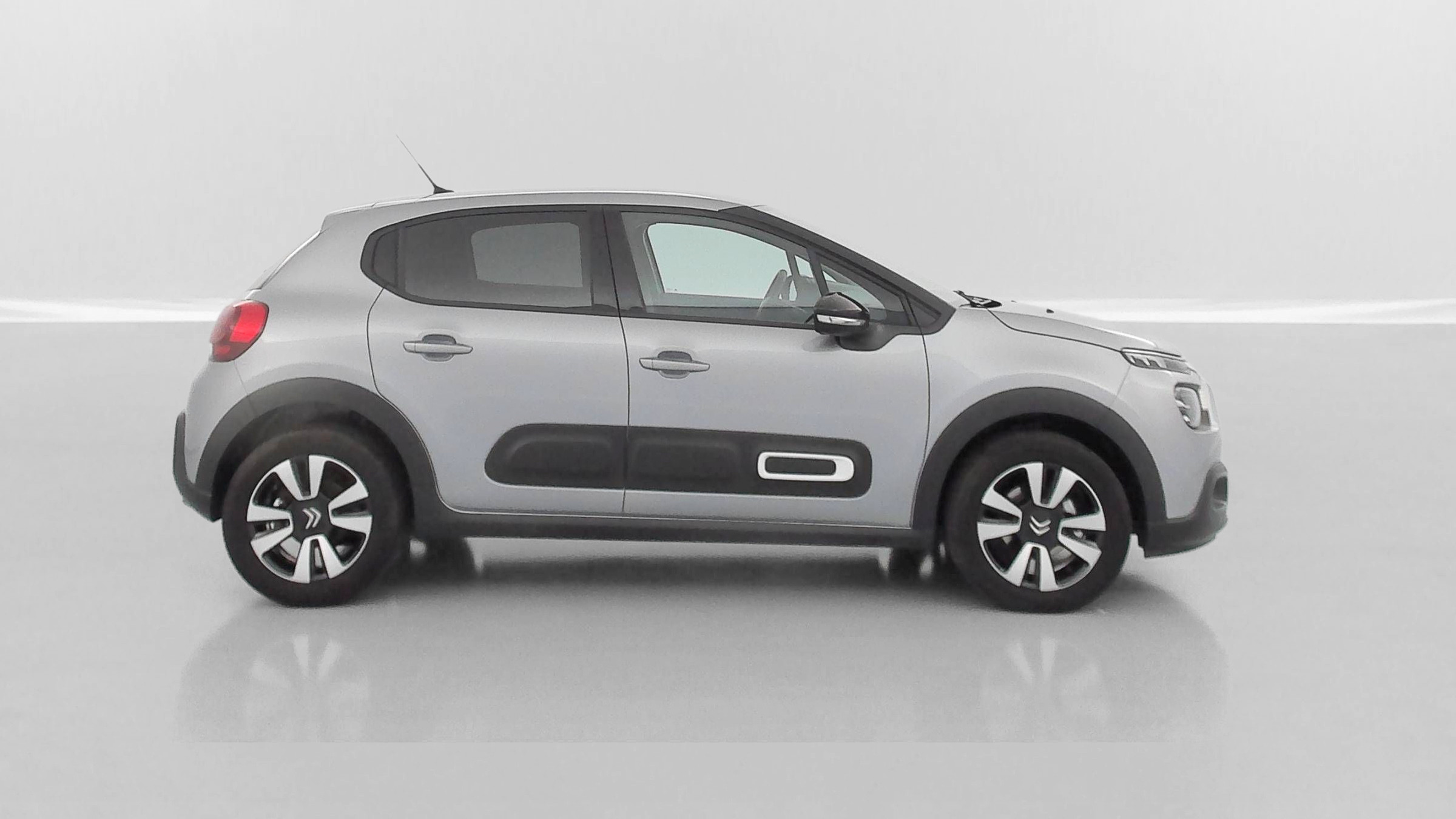 Vente en ligne Citroën C3 C3 1.2 PureTech 110ch Max au prix de 15 910 €