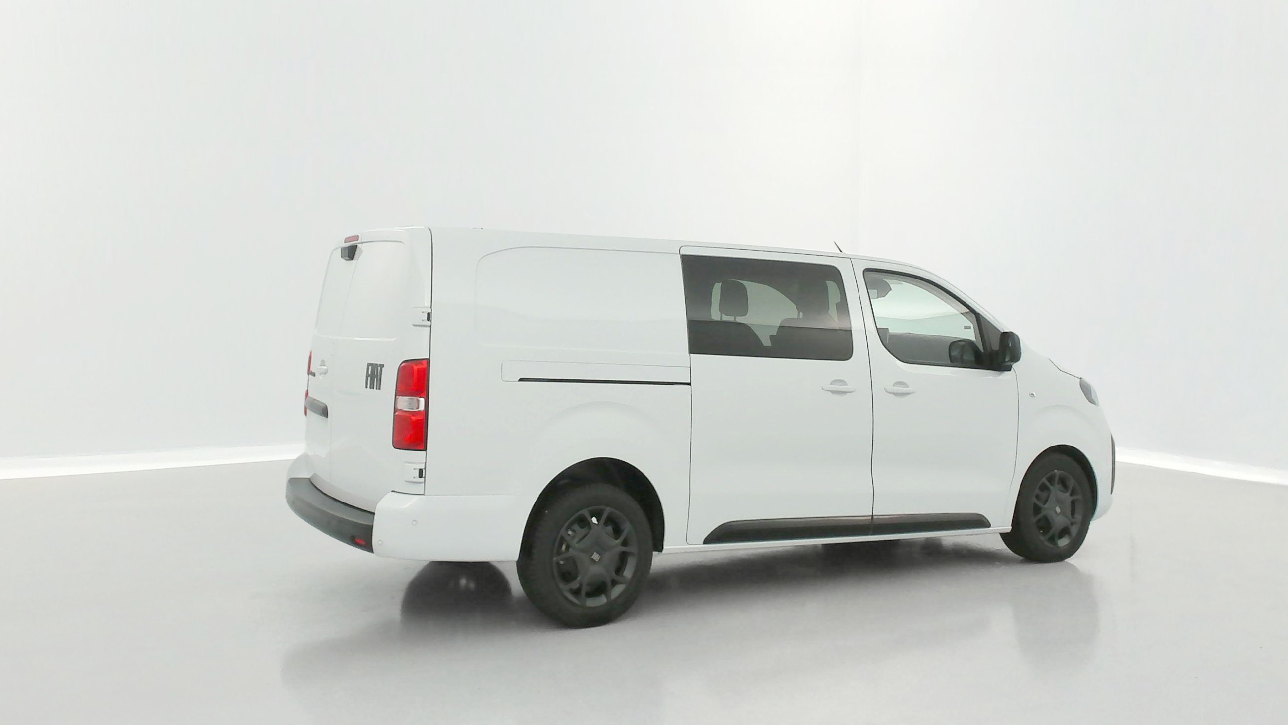 Vente en ligne Fiat Scudo SCUDO CA XL 2.0 BlueHDi 180ch Pack Premium Connect EAT8 au prix de 38 240 €