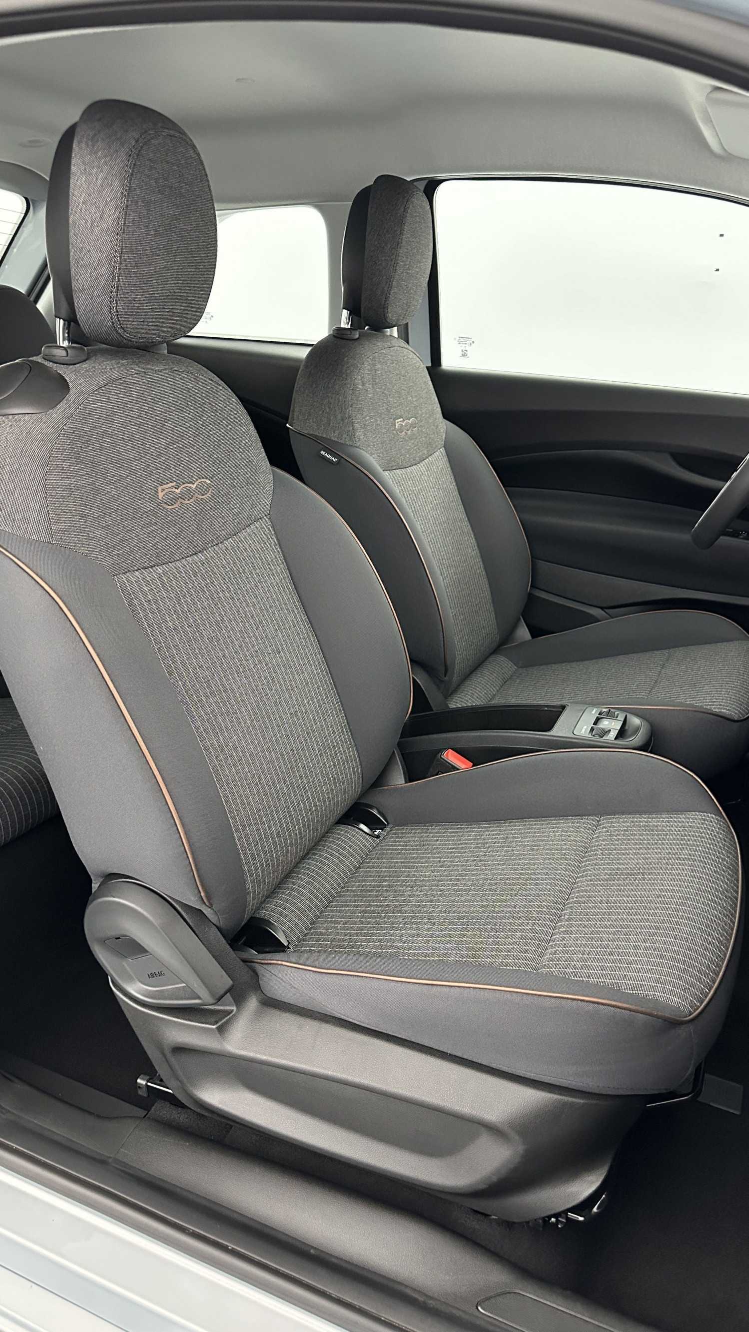 Vente en ligne Fiat 500 500e 87kW Icône 118ch au prix de 18 910 €