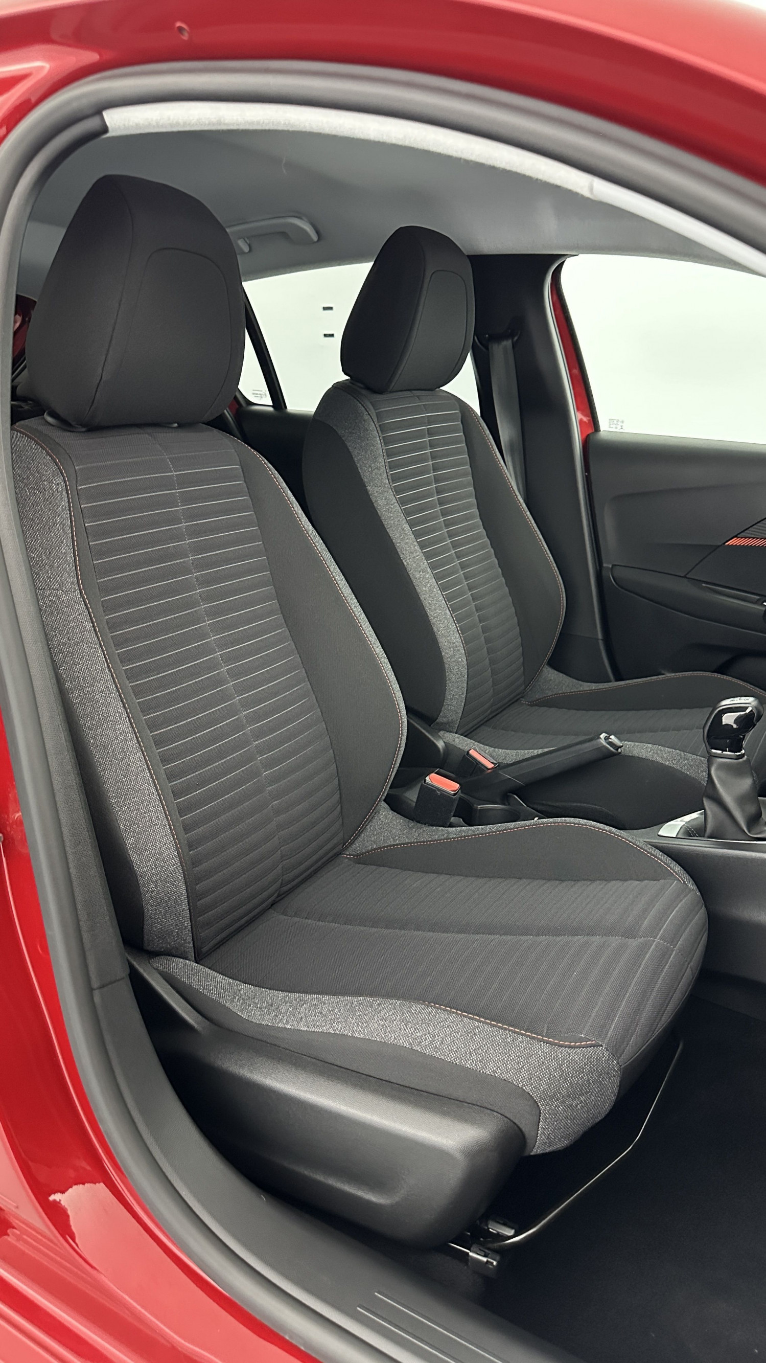 Vente en ligne Peugeot 208 208 II 1.2 PureTech 75ch Active Pack au prix de 14 000 €