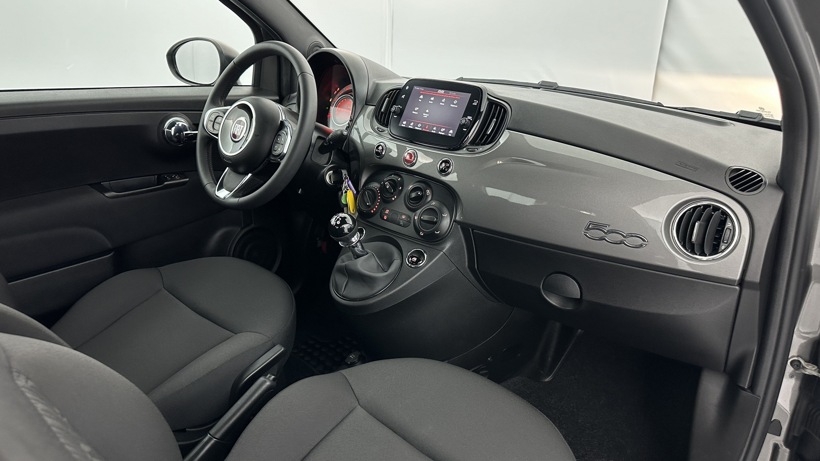 Vente en ligne Fiat 500 500 1.0 70ch Hybride Pack Confort BSG au prix de 14 500 €