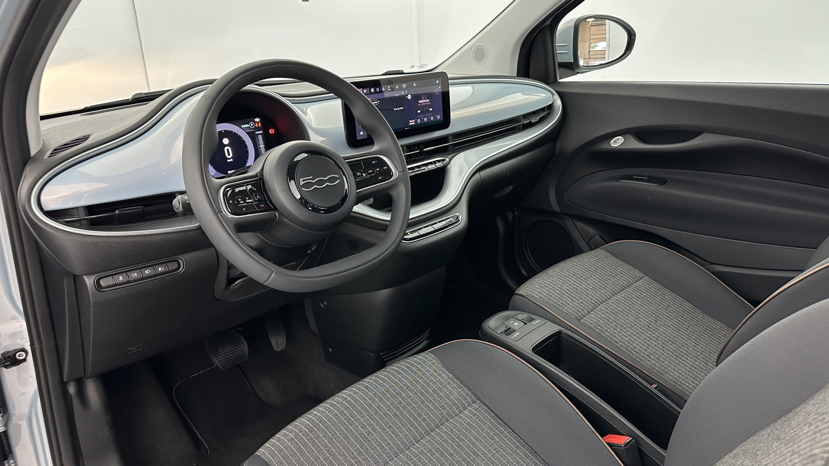 Vente en ligne Fiat 500 500e 87kW Icône 118ch au prix de 18 910 €