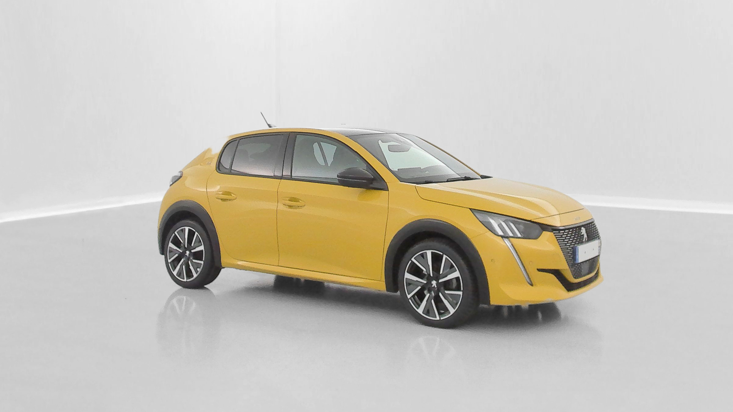 Vente en ligne Peugeot 208 208 II 1.2 PureTech 100ch GT EAT8 au prix de 19 510 €