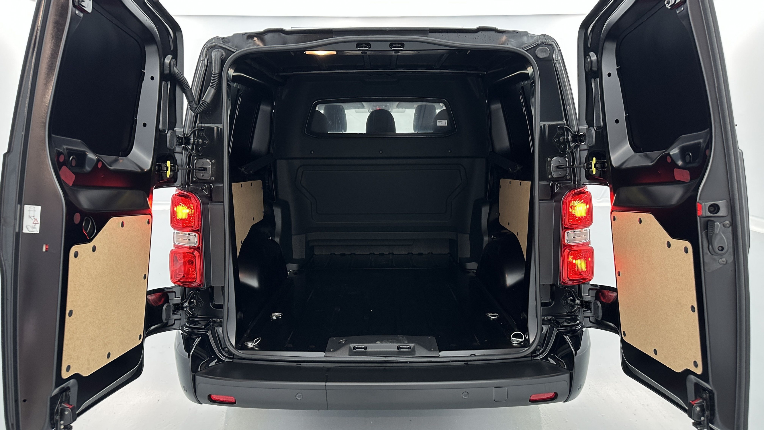 Vente en ligne Peugeot Expert EXPERT CA XL 2.0 BlueHDi 180ch EAT8 au prix de 35 360 €