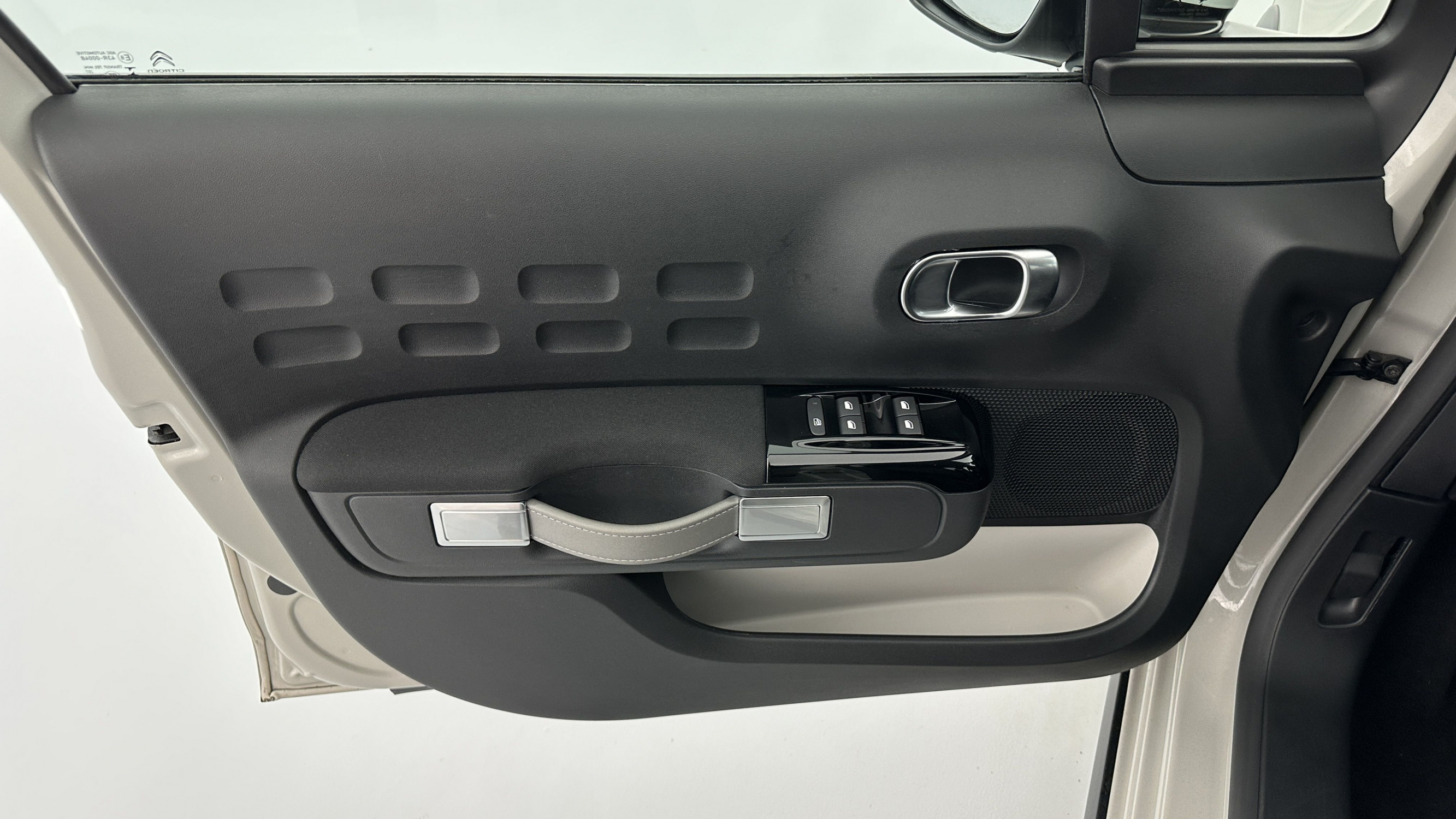 Vente en ligne Citroën C3 C3 III 1.2 PureTech 83ch Shine au prix de 16 510 €