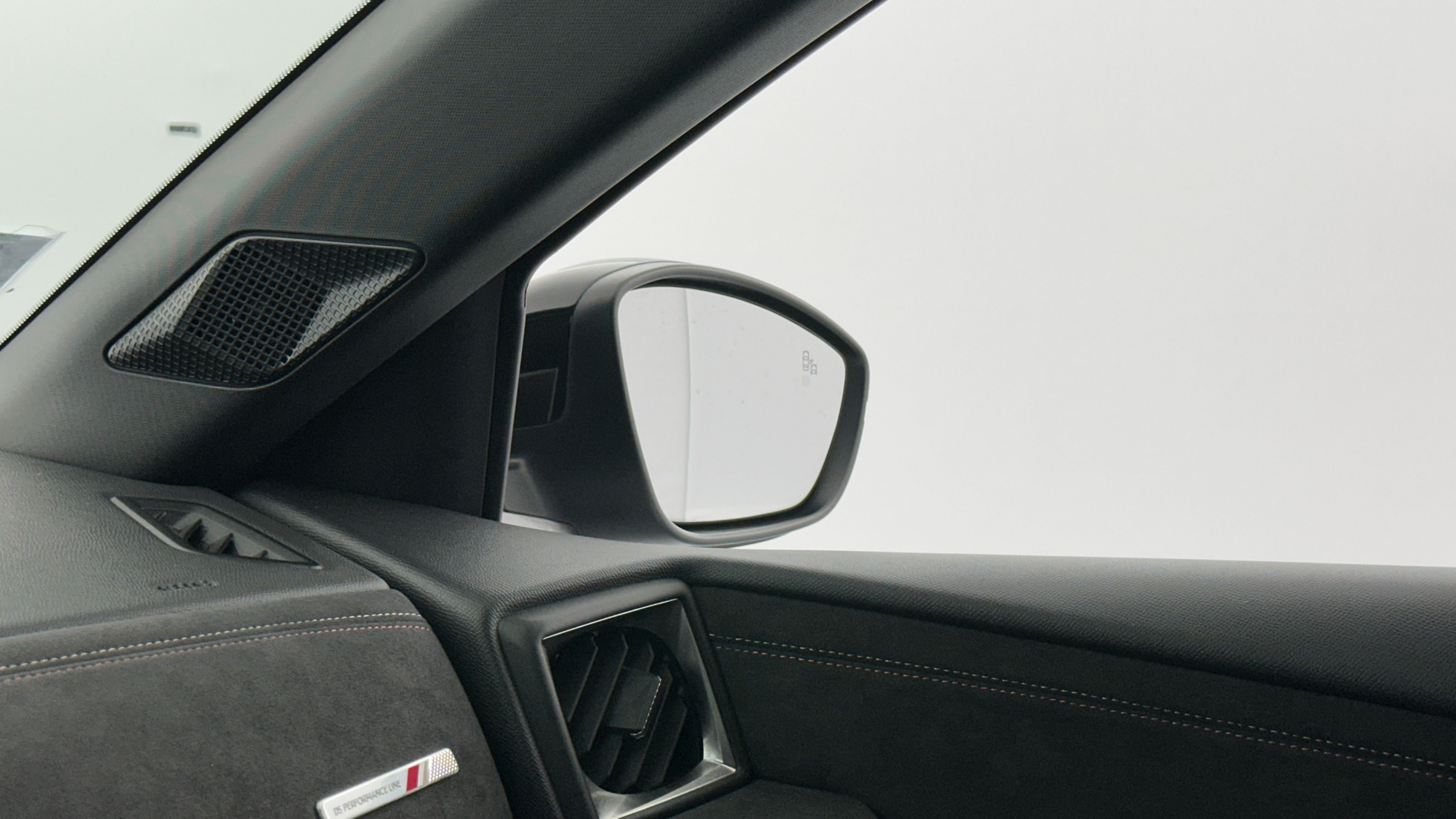 Vente en ligne Ds Ds3 Crossback DS3 CROSSBACK 50 kWh E-Tense 136ch Performance Line + au prix de 16 400 €