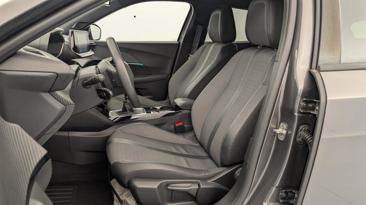 Vente en ligne Peugeot 2008 PureTech 130 S S BVM6 Allure au prix de 17 180 €