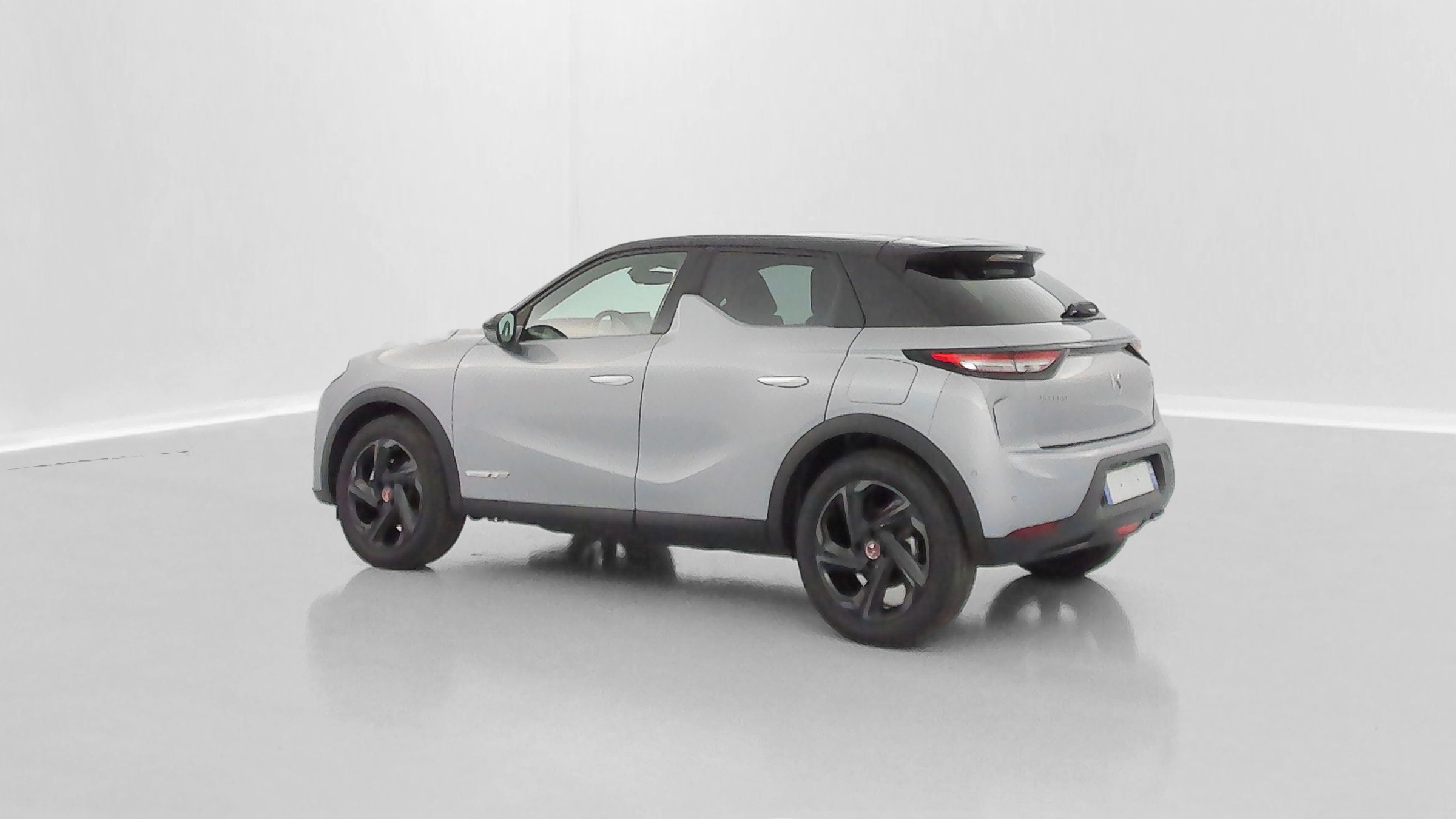 Vente en ligne Ds Ds3 Crossback DS3 CROSSBACK 50 kWh E-Tense 136ch Performance Line + au prix de 16 400 €