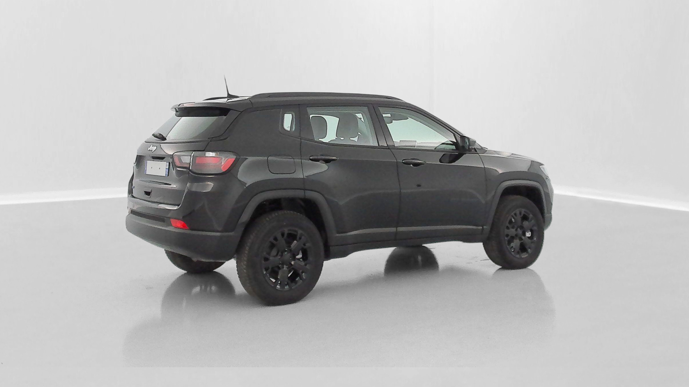 Vente en ligne Jeep Compass COMPASS II 1.3 T4 240ch PHEV 4xe Overland AT6 eAWD au prix de 27 500 €