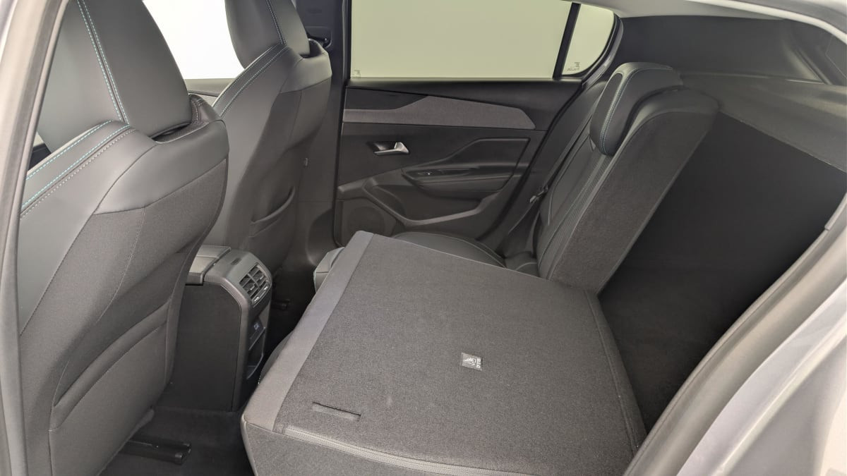 Vente en ligne Peugeot 308 Hybrid 145 e-DCS6 Allure au prix de 23 980 €