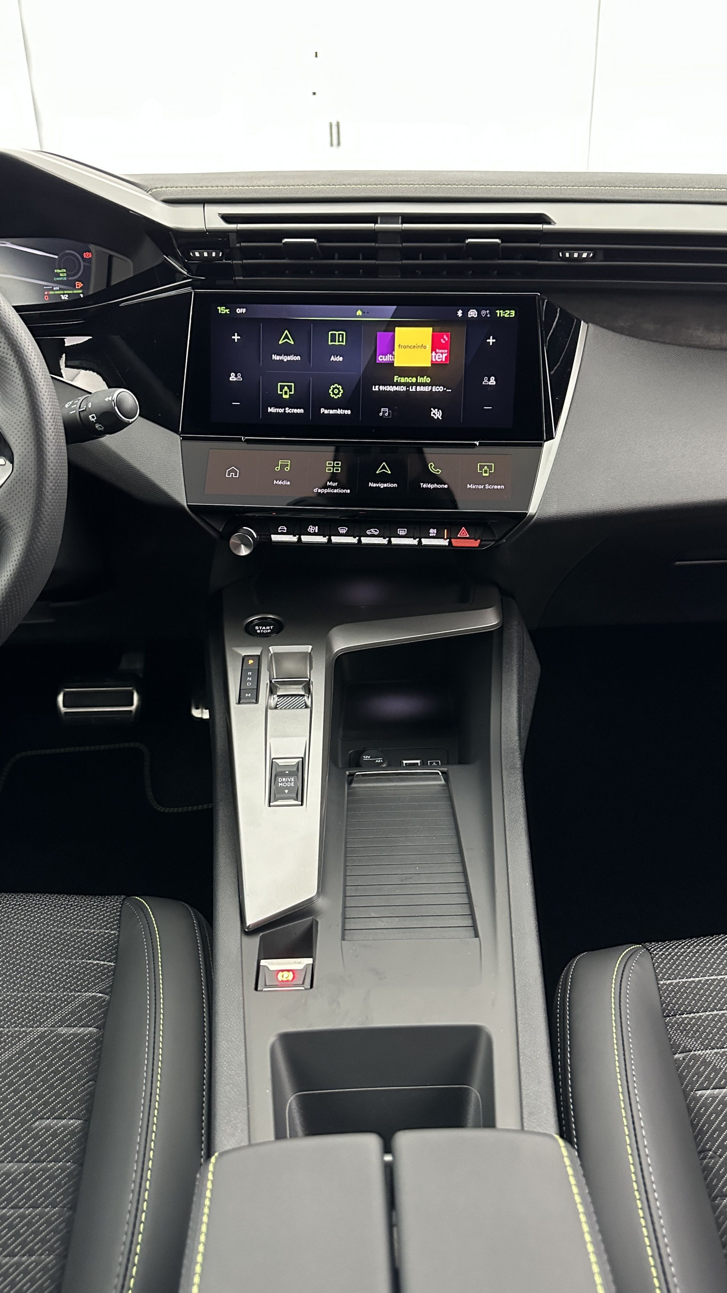 Vente en ligne Peugeot 308 308 III(2) 1.2 Hybrid 145ch GT e-DCS6 au prix de 29 710 €