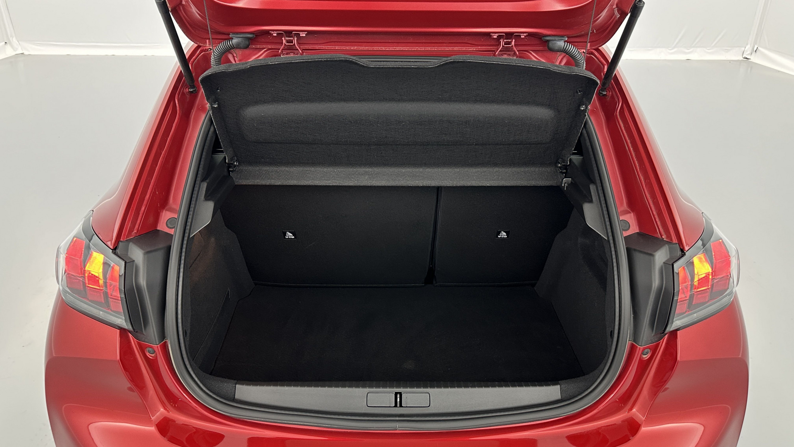 Vente en ligne Peugeot 208 208 II 1.2 PureTech 75ch Active Pack au prix de 14 000 €