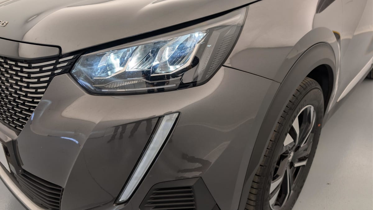 Vente en ligne Peugeot 2008 PureTech 130 S S BVM6 Allure au prix de 17 180 €
