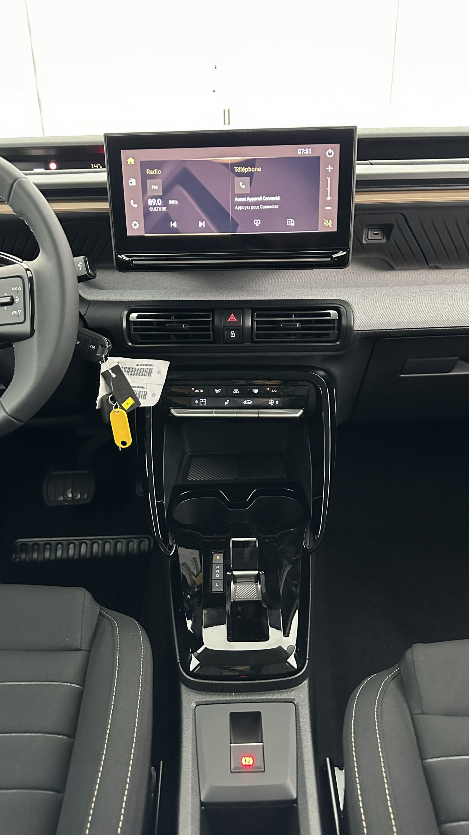 Vente en ligne Citroën C3 Aircross C3 AIRCROSS 1.2 Hybride 145ch Plus e-DCS6 au prix de 23 710 €