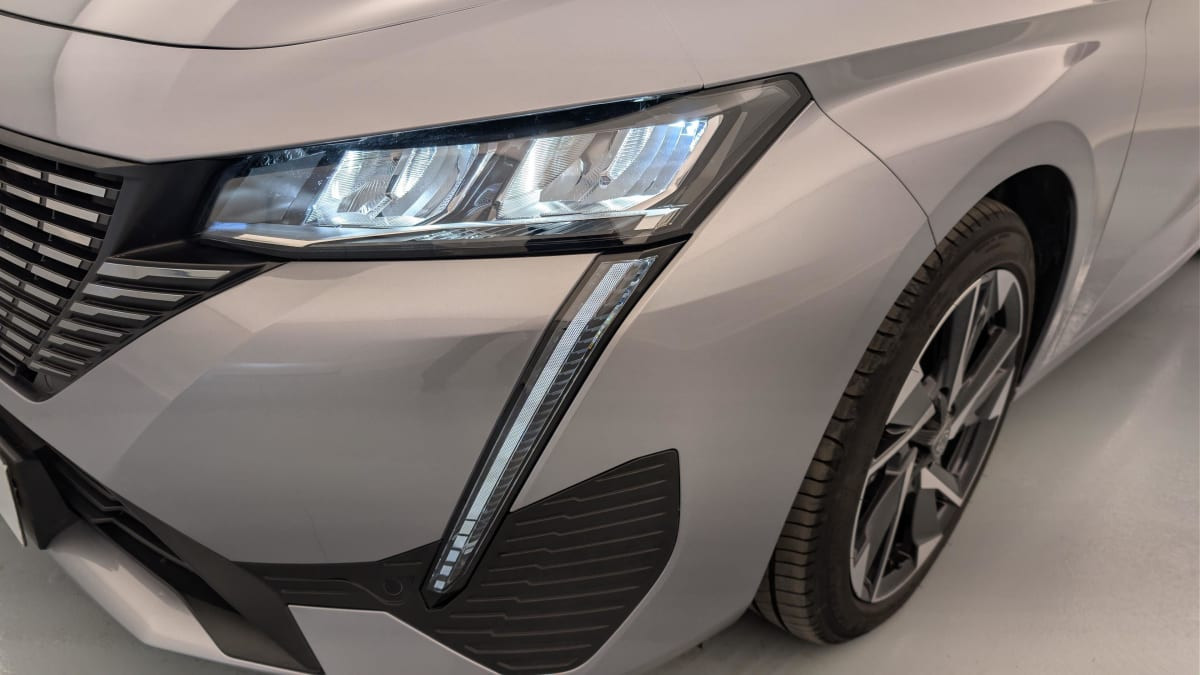 Vente en ligne Peugeot 308 Hybrid 145 e-DCS6 Allure au prix de 23 980 €