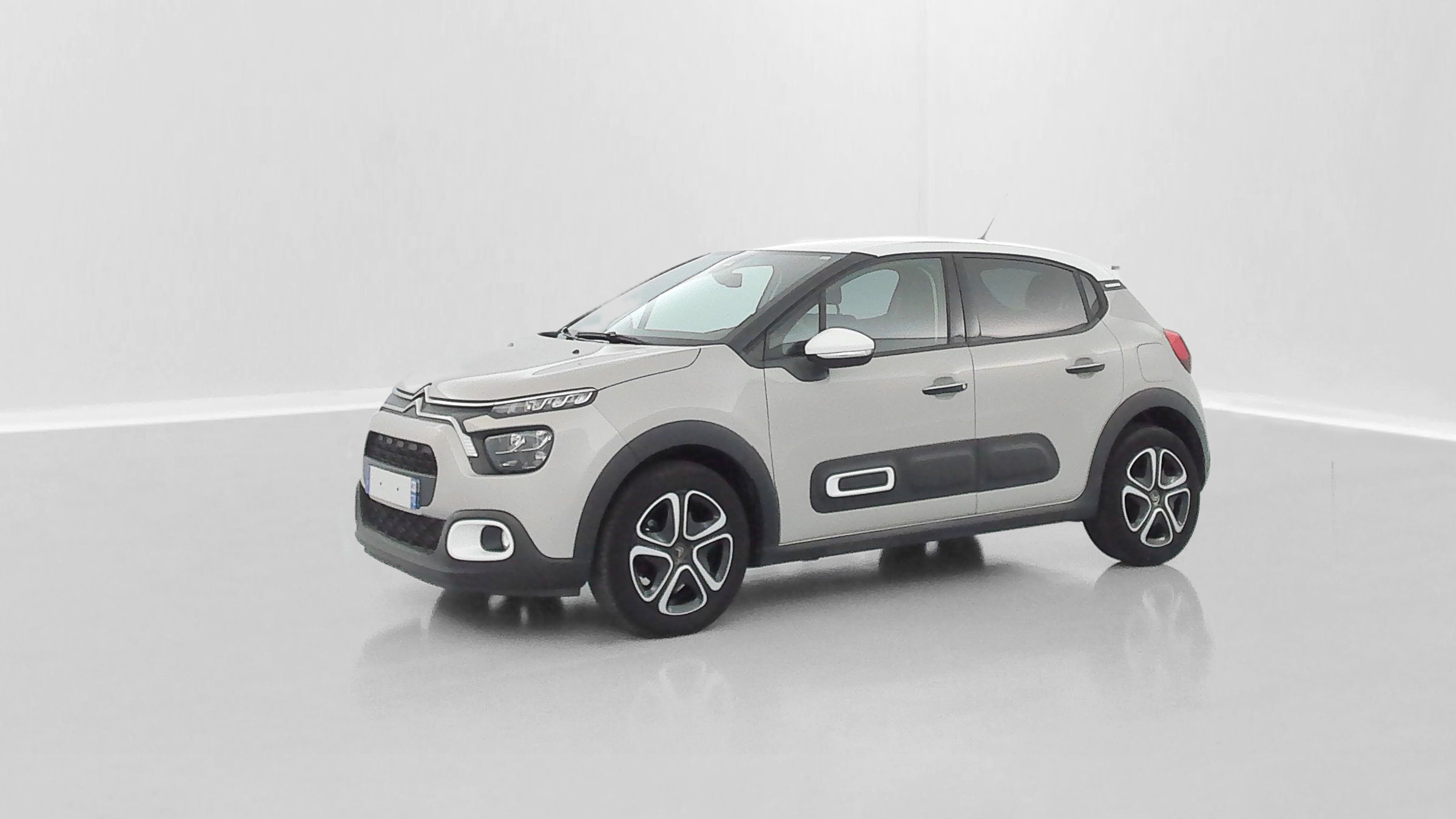 Vente en ligne Citroën C3 C3 III 1.2 PureTech 83ch Shine au prix de 16 510 €