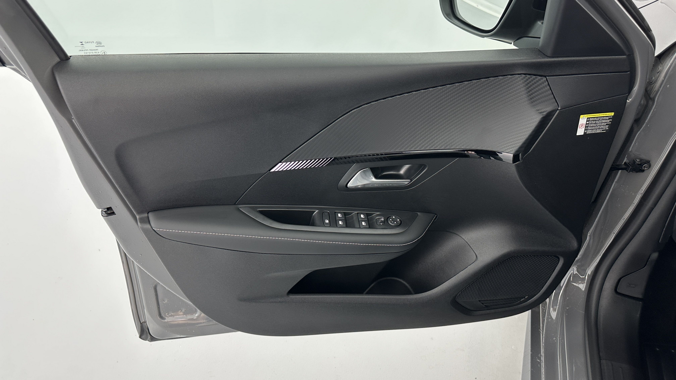 Vente en ligne Peugeot 208 208 1.2 Hybrid 110ch Allure e-DCS6 au prix de 22 400 €