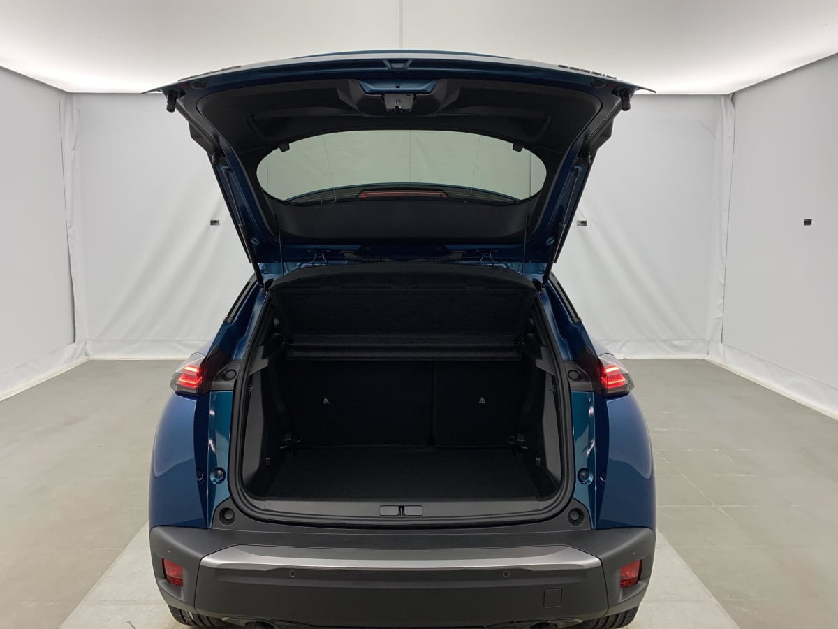 Vente en ligne Peugeot 2008 Hybrid 145 e-DCS6 Allure au prix de 24 380 €