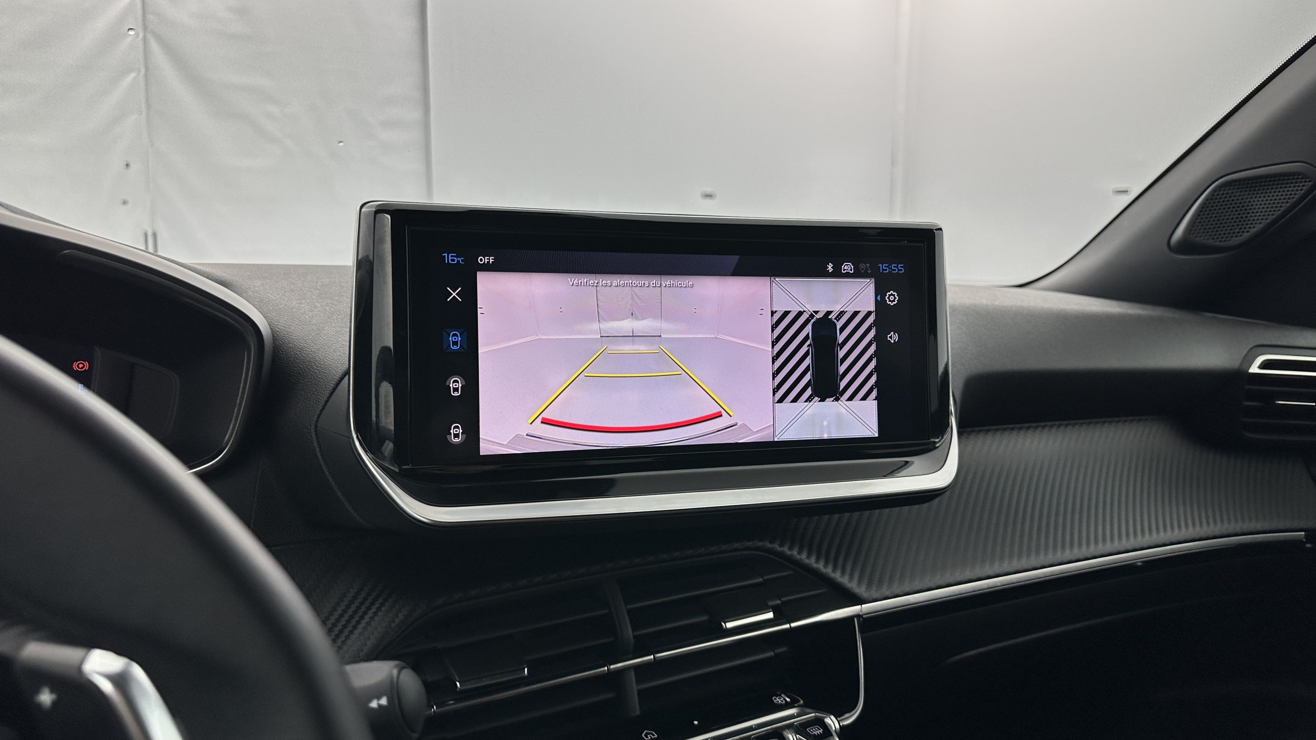 Vente en ligne Peugeot 2008 2008 II 1.2 Hybrid 145ch Allure e-DCS6  au prix de 25 010 €