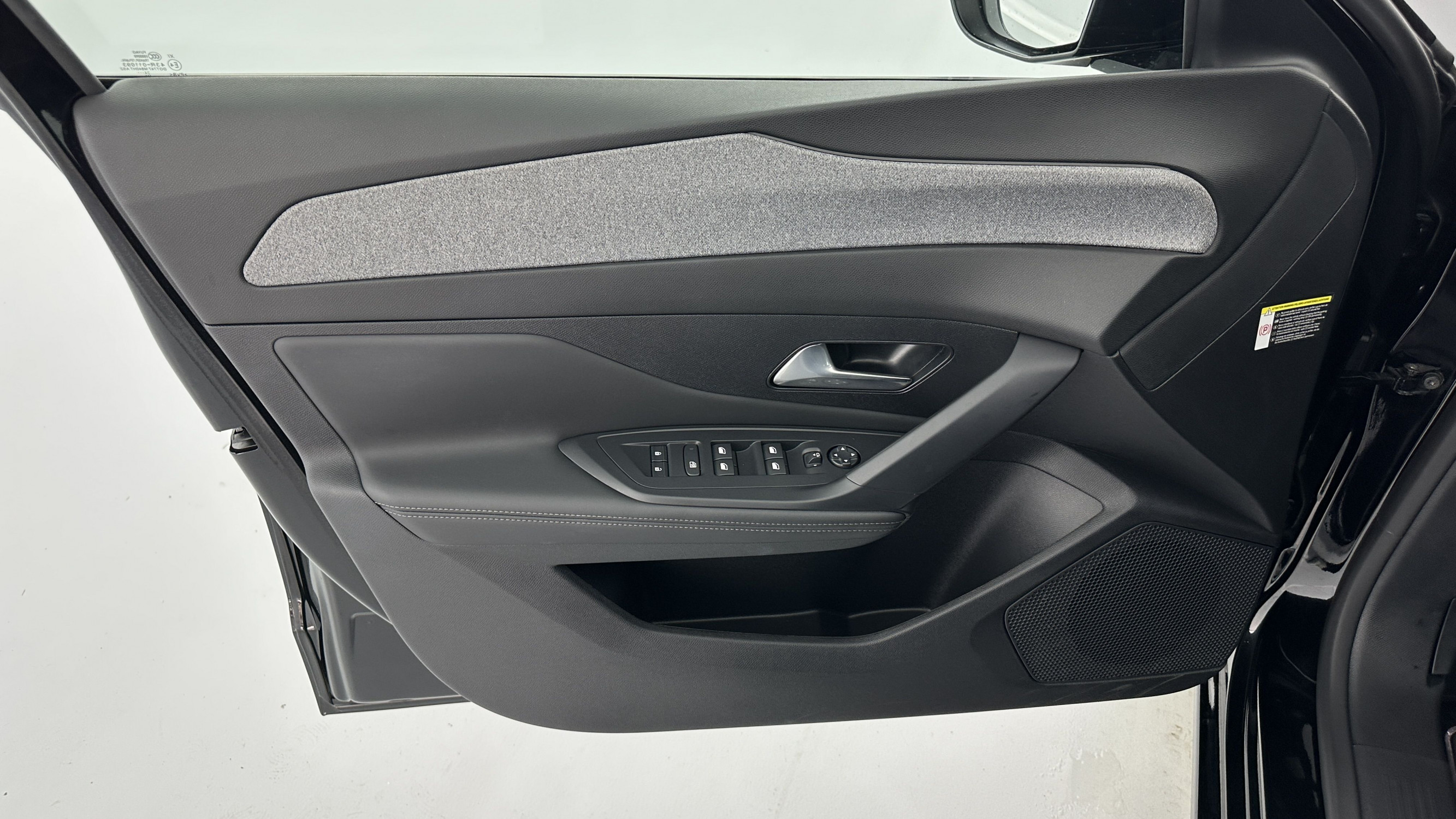 Vente en ligne Peugeot 308 308 1.2 Hybrid 136ch Allure e-DCS6 au prix de 24 710 €