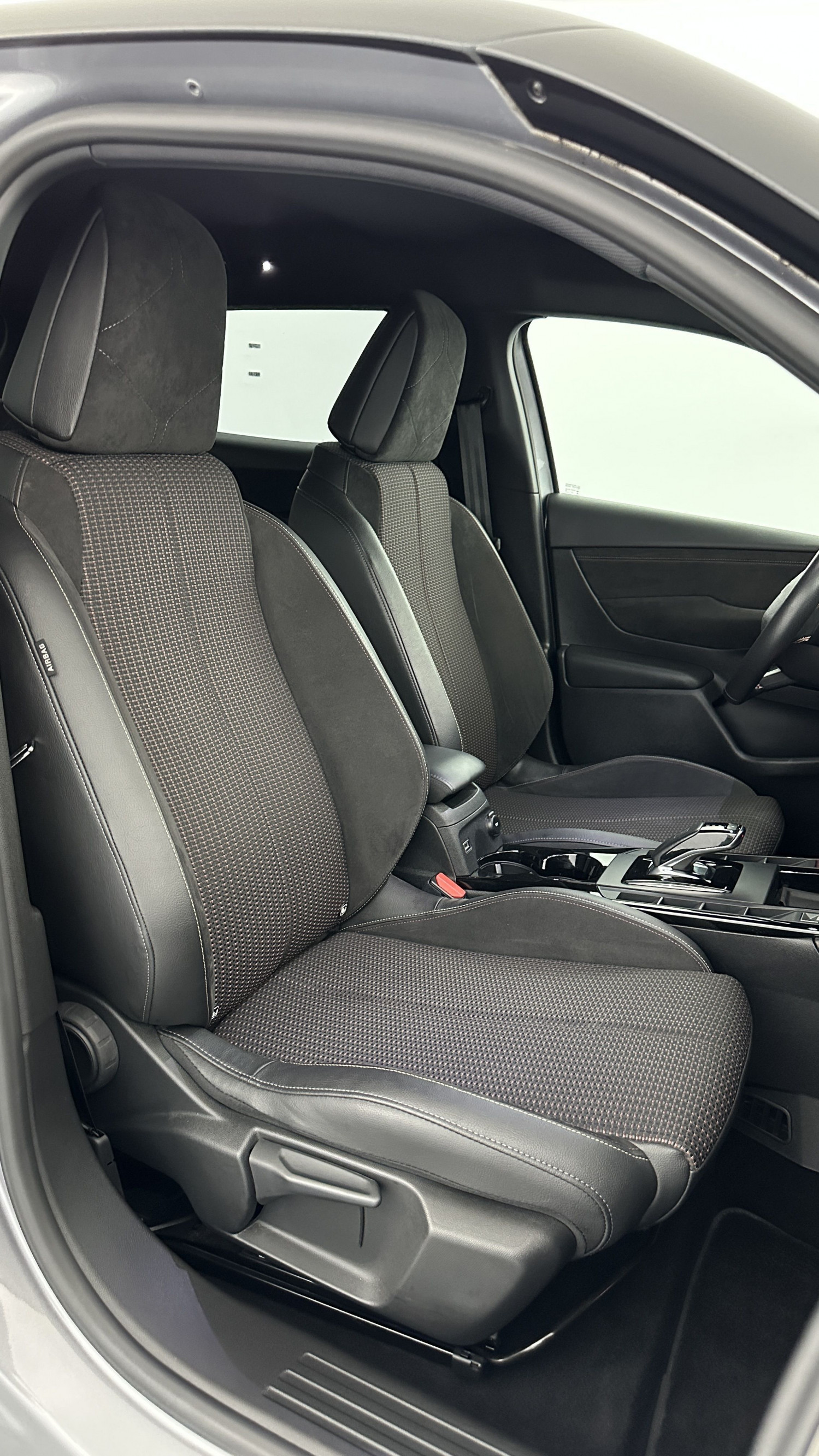 Vente en ligne Ds Ds3 Crossback DS3 CROSSBACK 50 kWh E-Tense 136ch Performance Line + au prix de 16 400 €