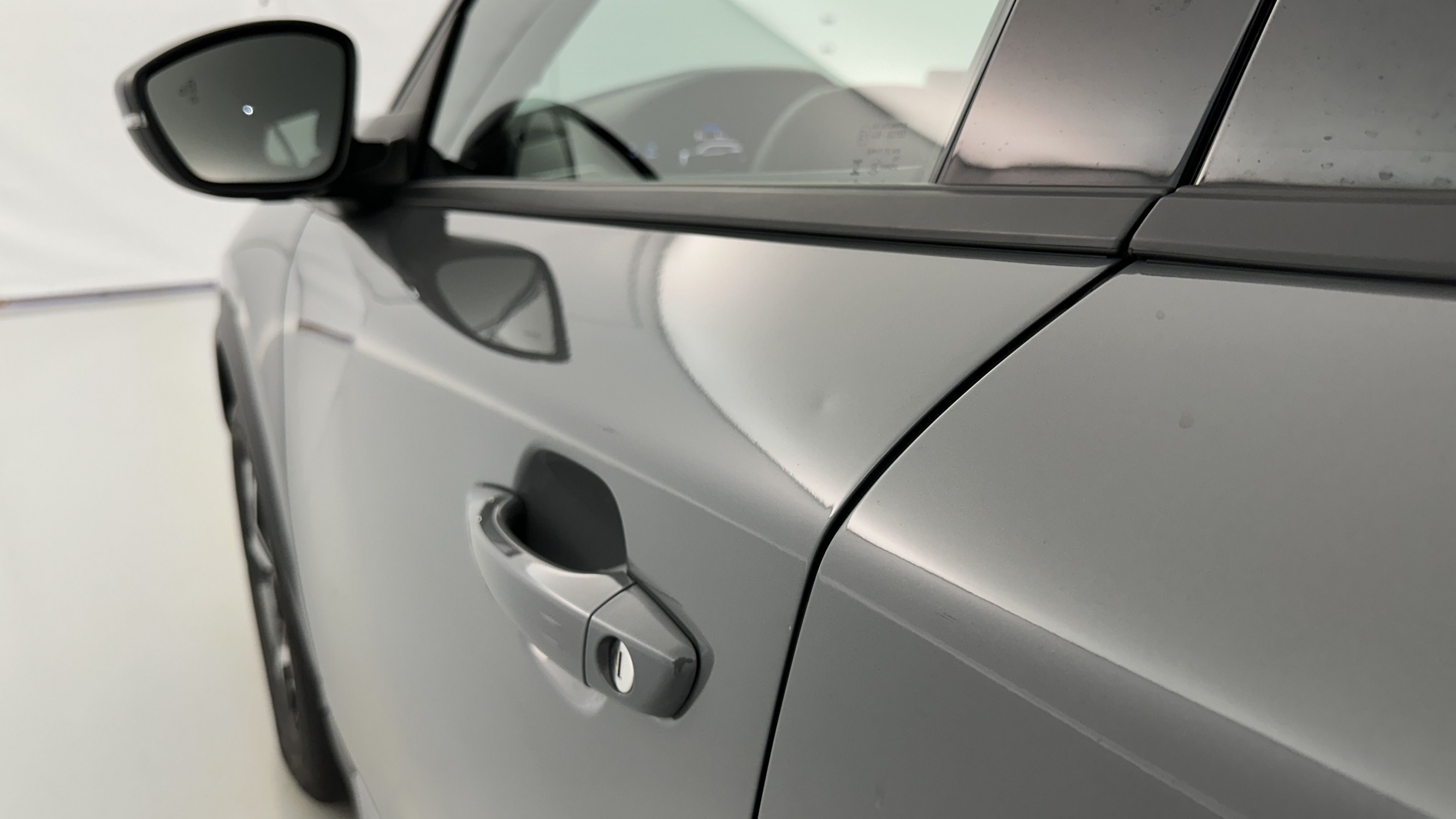 Vente en ligne Peugeot 2008 2008 II 1.2 Hybrid 145ch Allure e-DCS6  au prix de 25 010 €