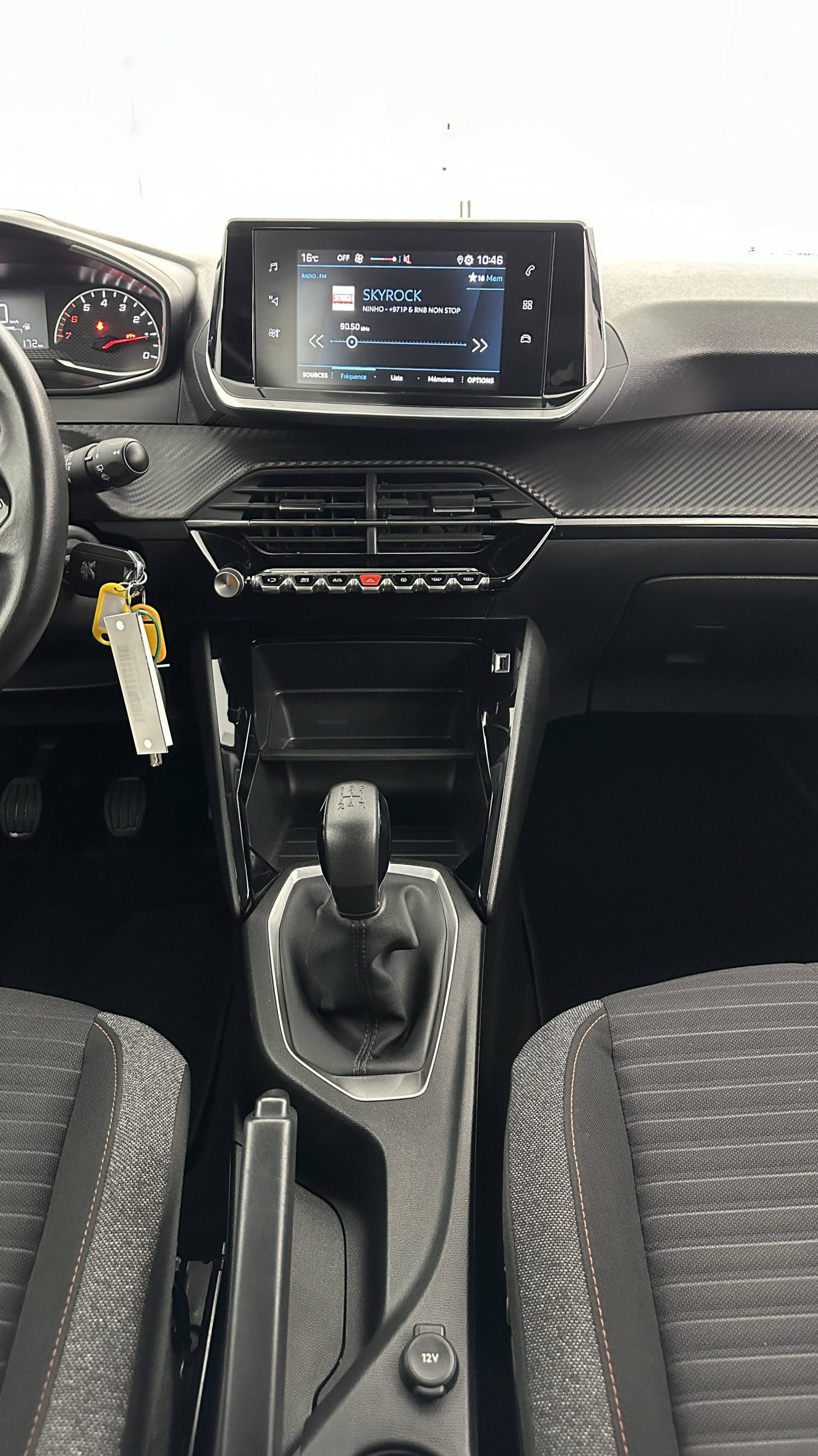 Vente en ligne Peugeot 208 208 II 1.2 PureTech 75ch Active au prix de 15 500 €
