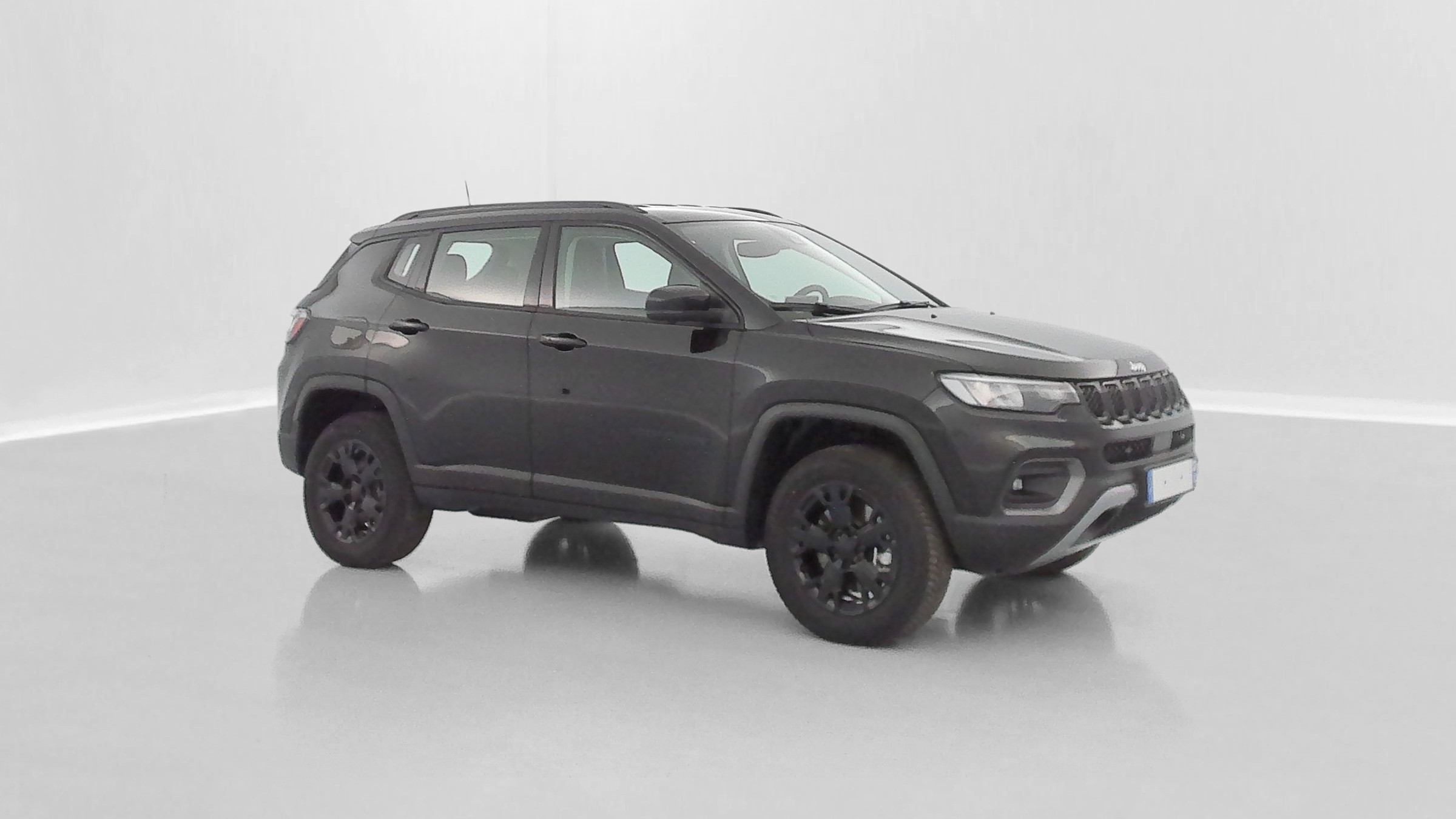 Vente en ligne Jeep Compass COMPASS II 1.3 T4 240ch PHEV 4xe Overland AT6 eAWD au prix de 27 500 €